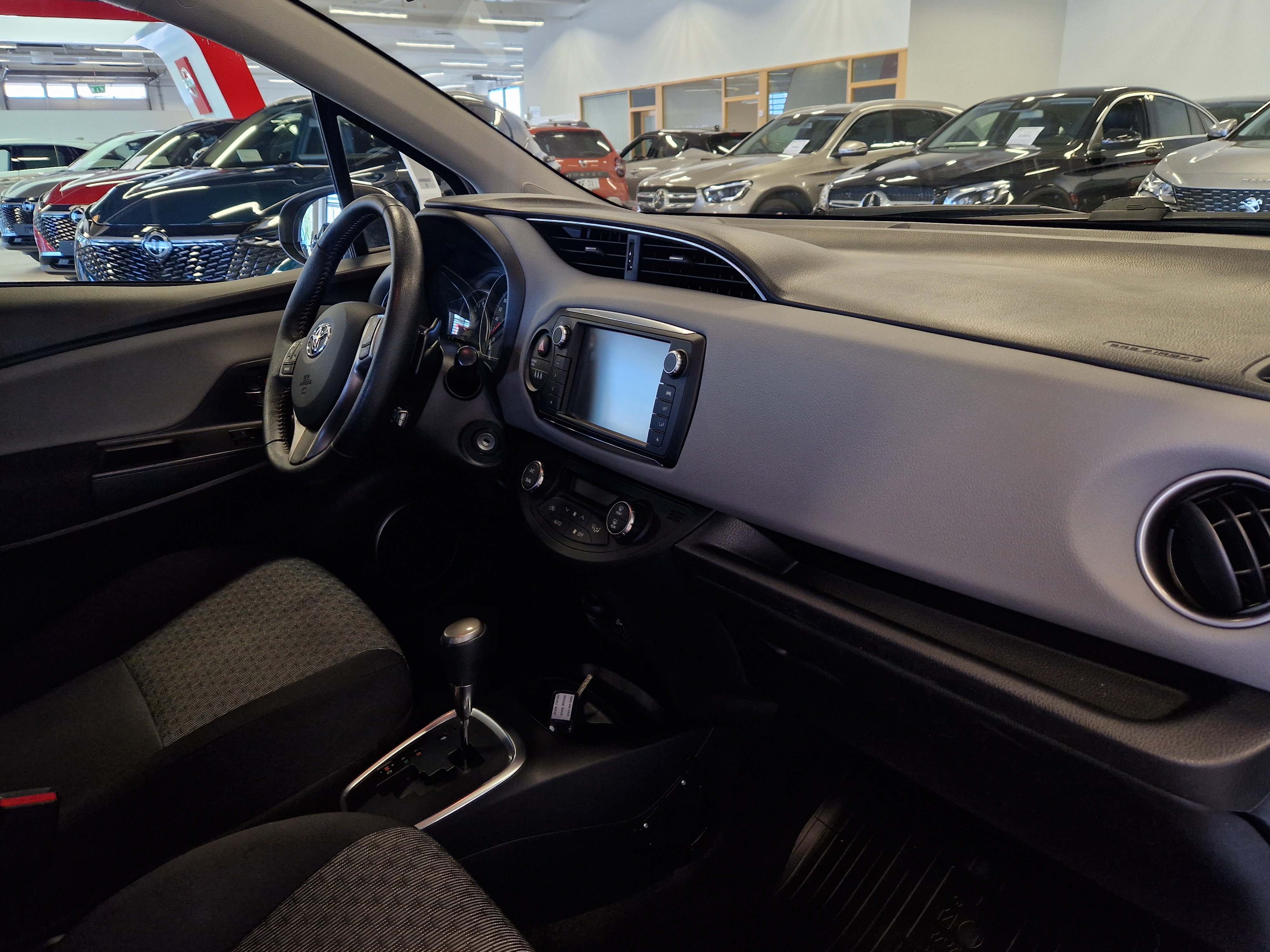 Toyota YARIS 1,33 DUAL VVT-I ACTIVE 5OV MULTIDRIVE S.