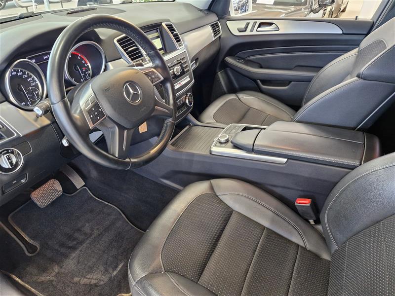 Mercedes-Benz ML 2012, bild 3/14