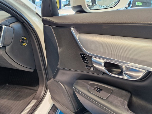 Volvo V90 CROSS COUNTRY T5 AWD BUSINESS PRO AUT