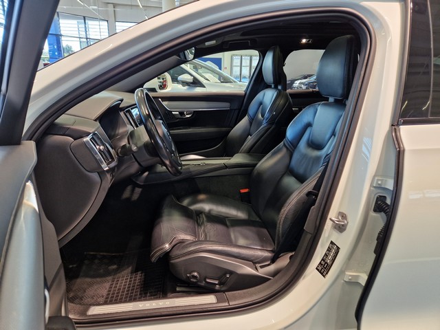 Volvo V90 CROSS COUNTRY T5 AWD BUSINESS PRO AUT