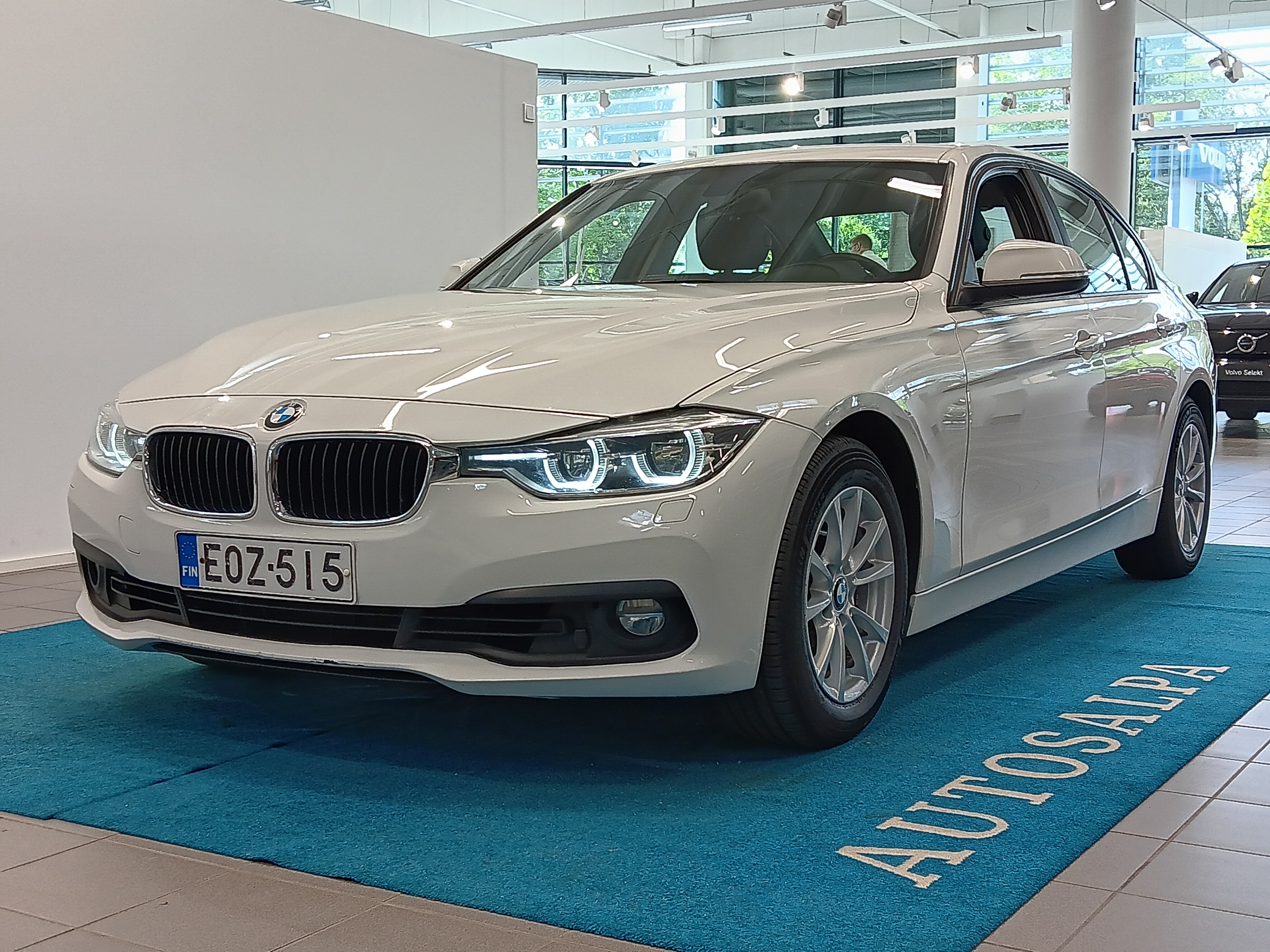 Bmw 320 F30 SEDAN 320I A XDRIVE BUSINESS EXCLUSIVE XDRIVE