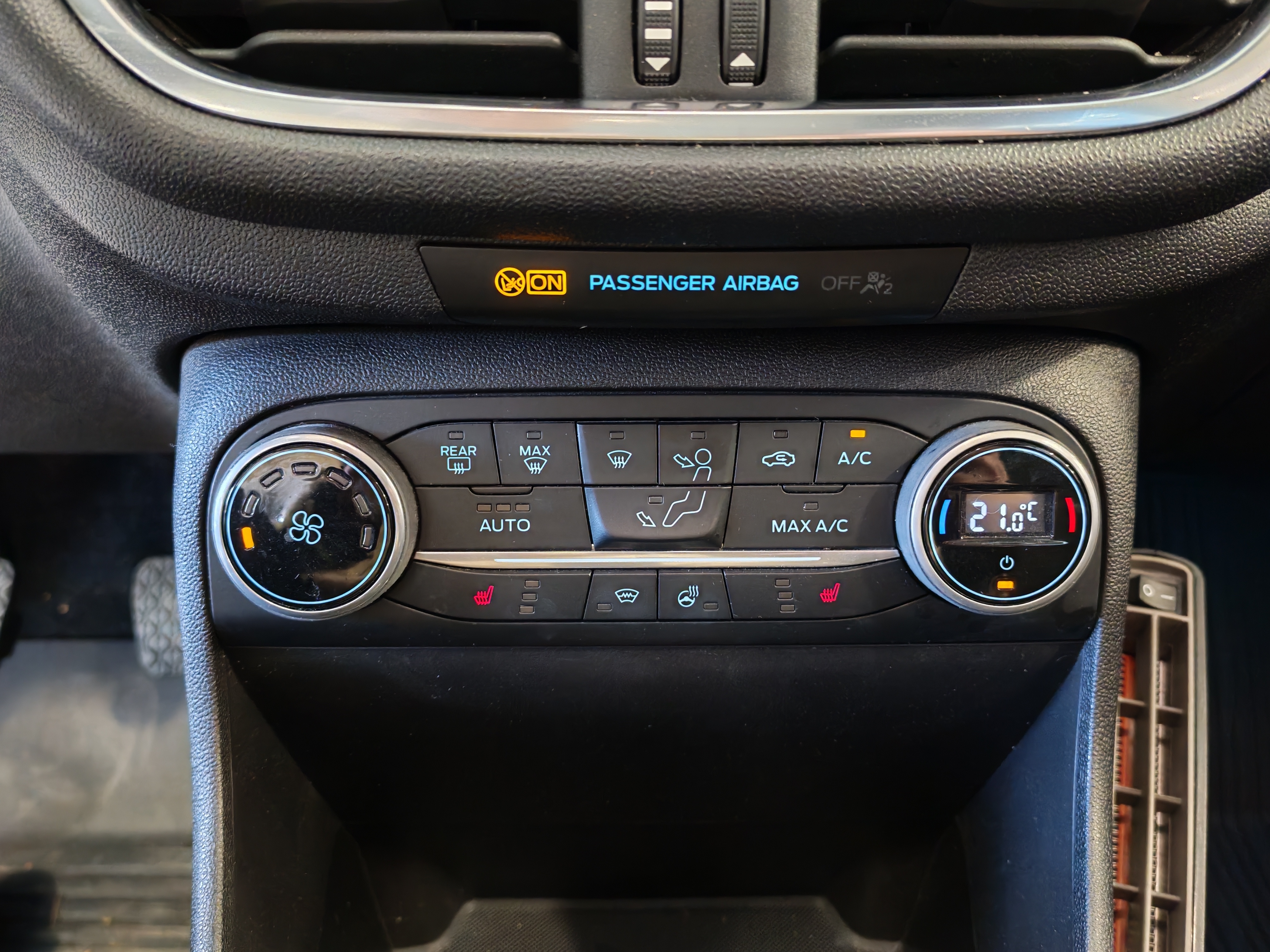 Ford FIESTA 1,0 ECOBOOST 100HV M6 TITANIUM 5-OVINEN