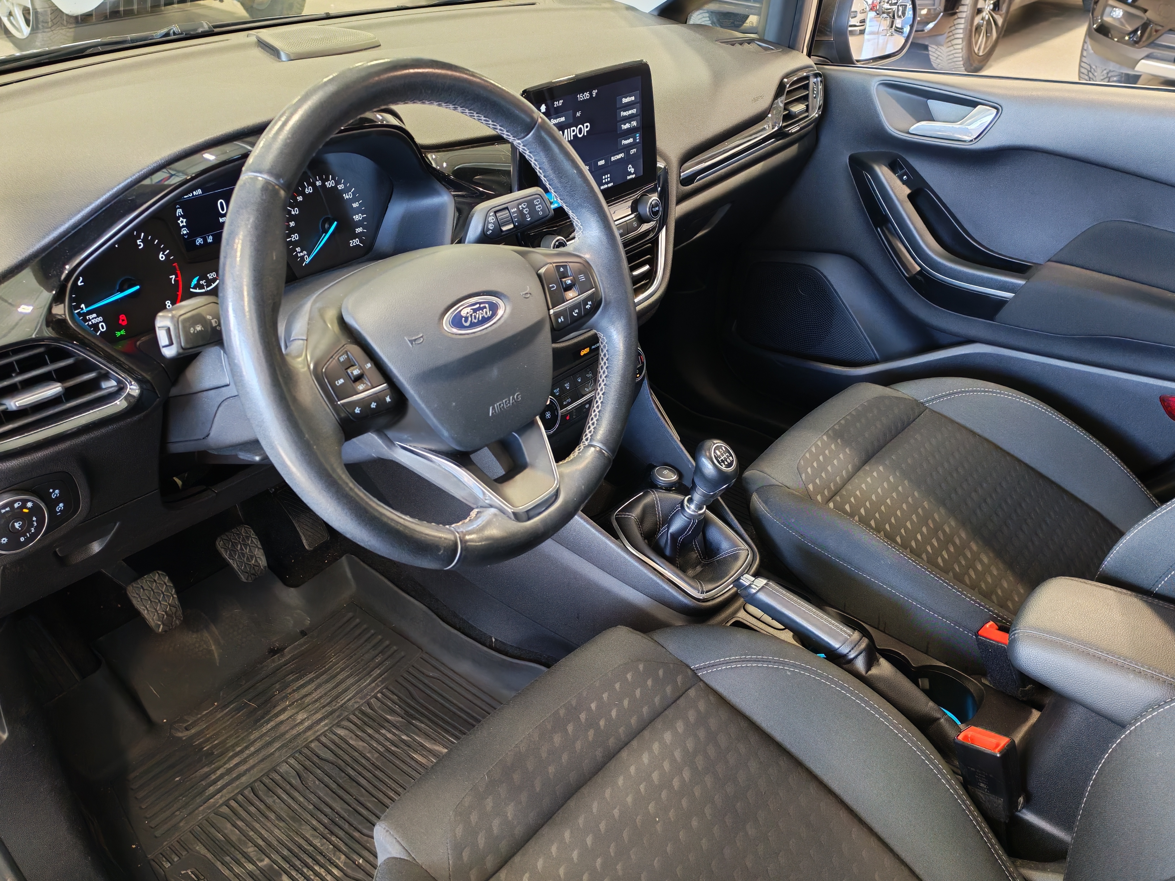 Ford FIESTA 1,0 ECOBOOST 100HV M6 TITANIUM 5-OVINEN