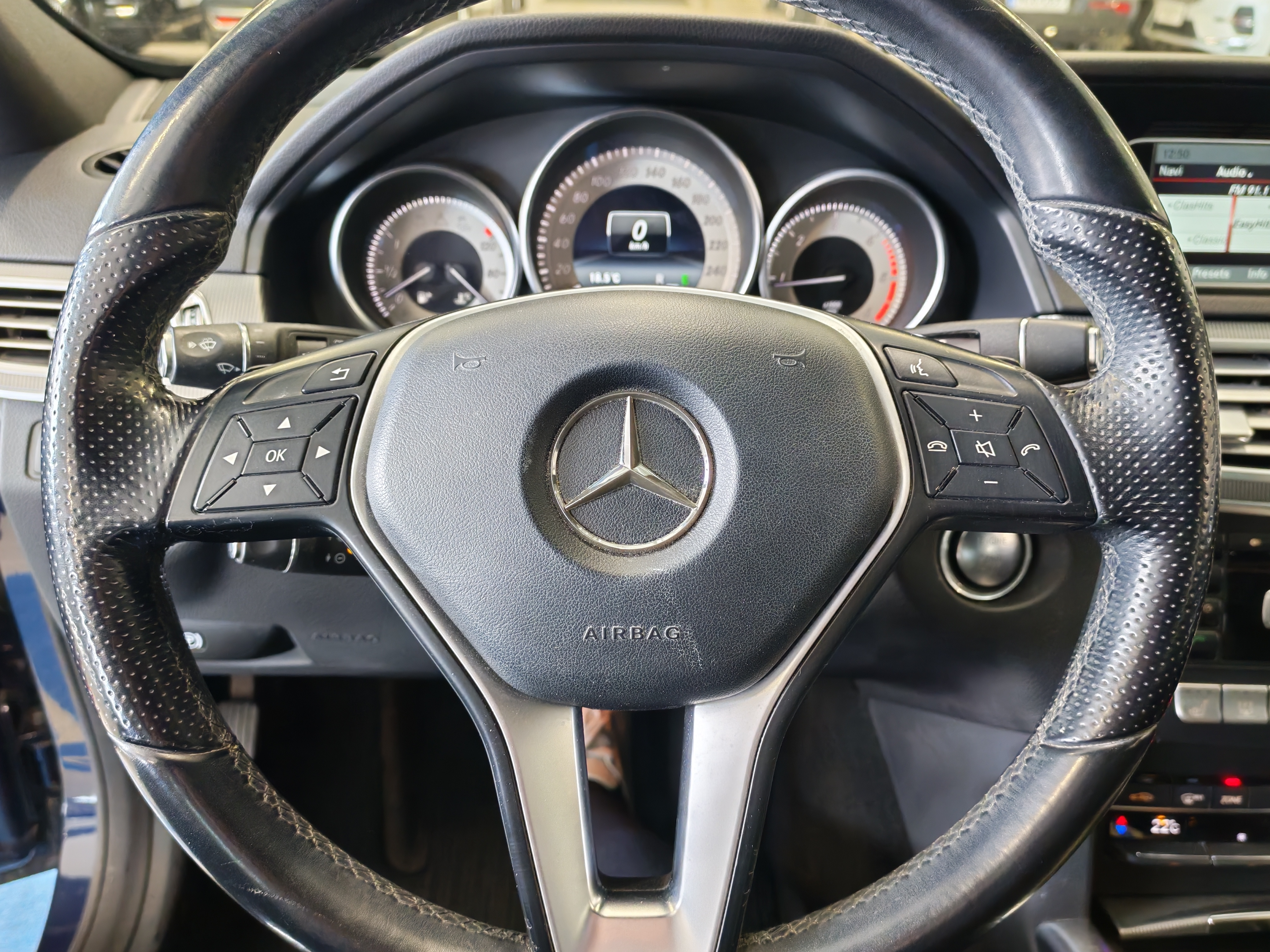 Mercedes-benz E 250 CDI BE T A AVANTGARDE