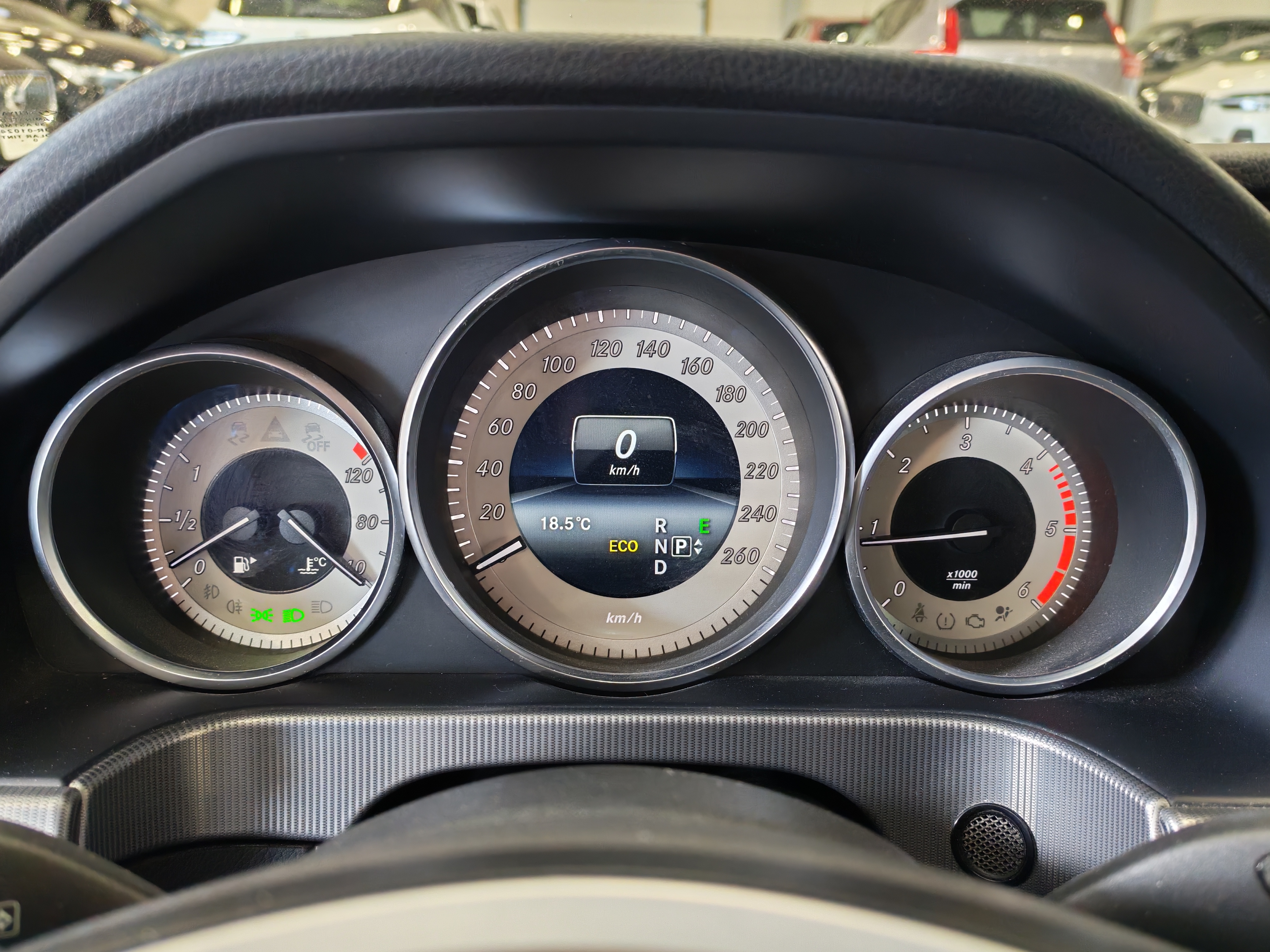 Mercedes-benz E 250 CDI BE T A AVANTGARDE