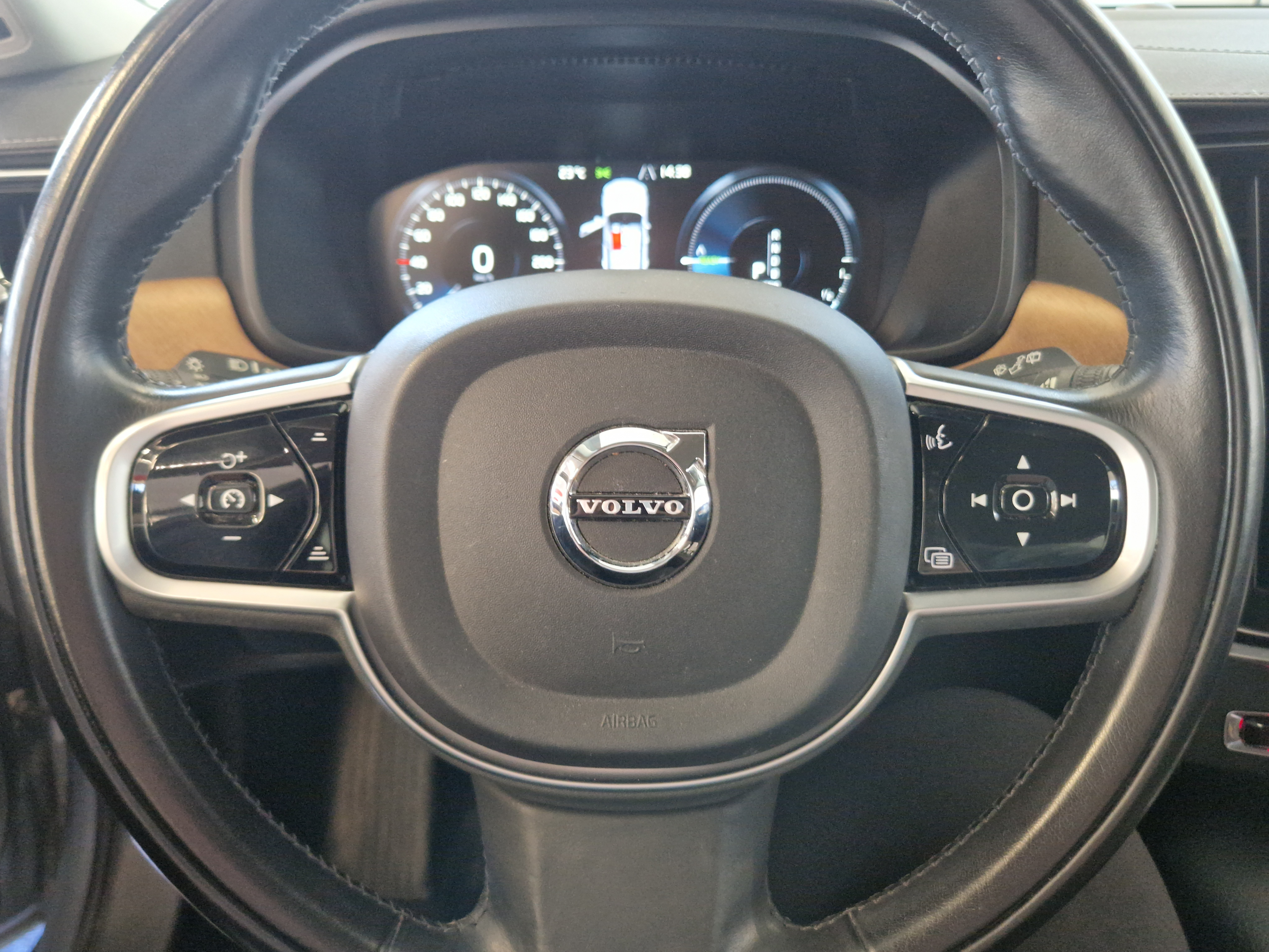 Volvo V90 T8 AWD INSCRIPTION  TAKUU 12KK/20TKM