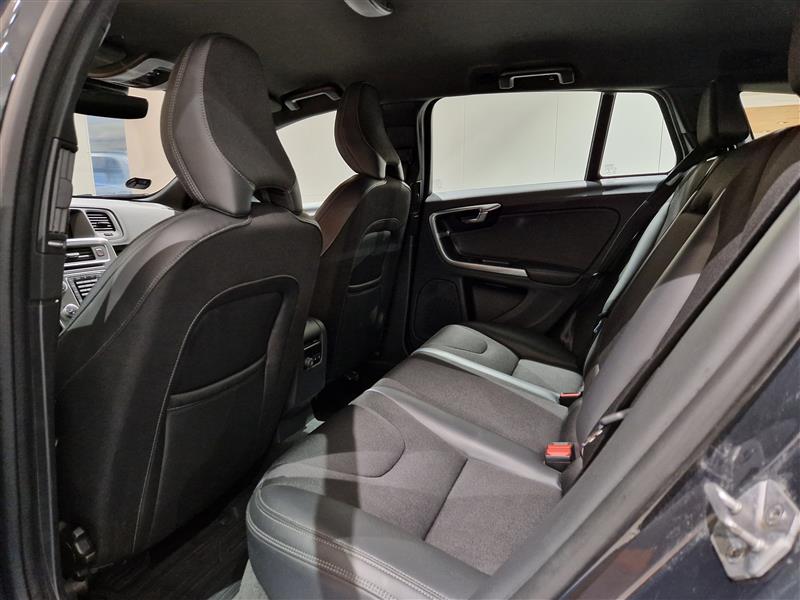 Volvo V60 T5 BI-FUEL MOMENTUM AUT