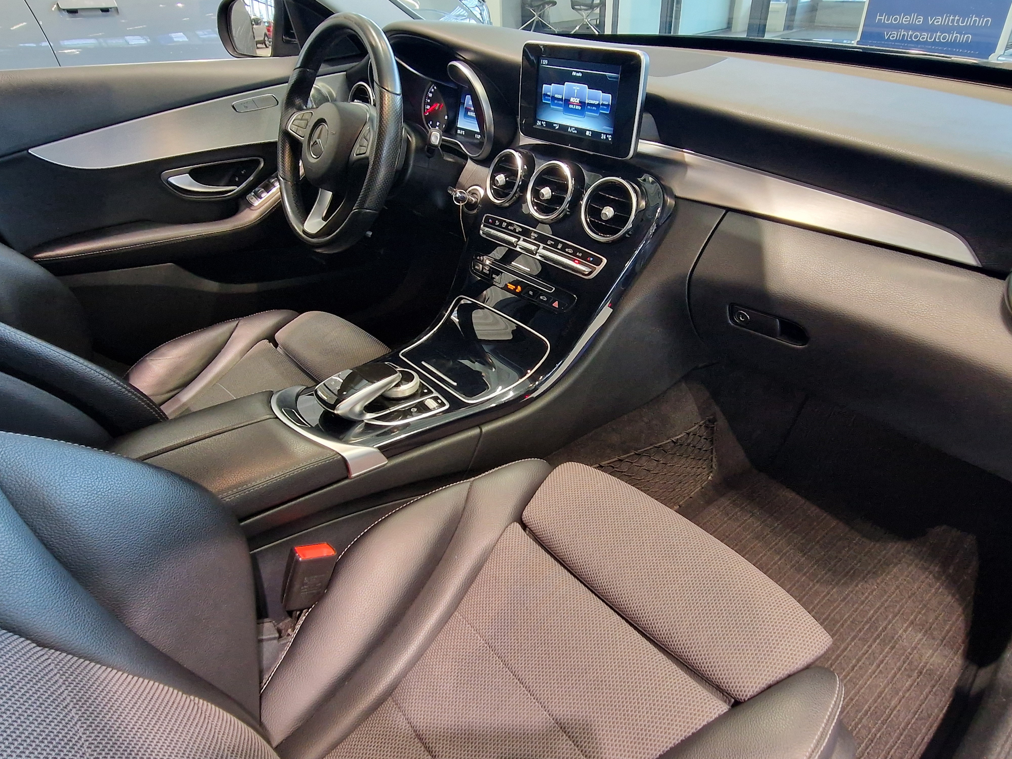 Mercedes-benz C 220 D 4MATIC A PREMIUM BUSINESS