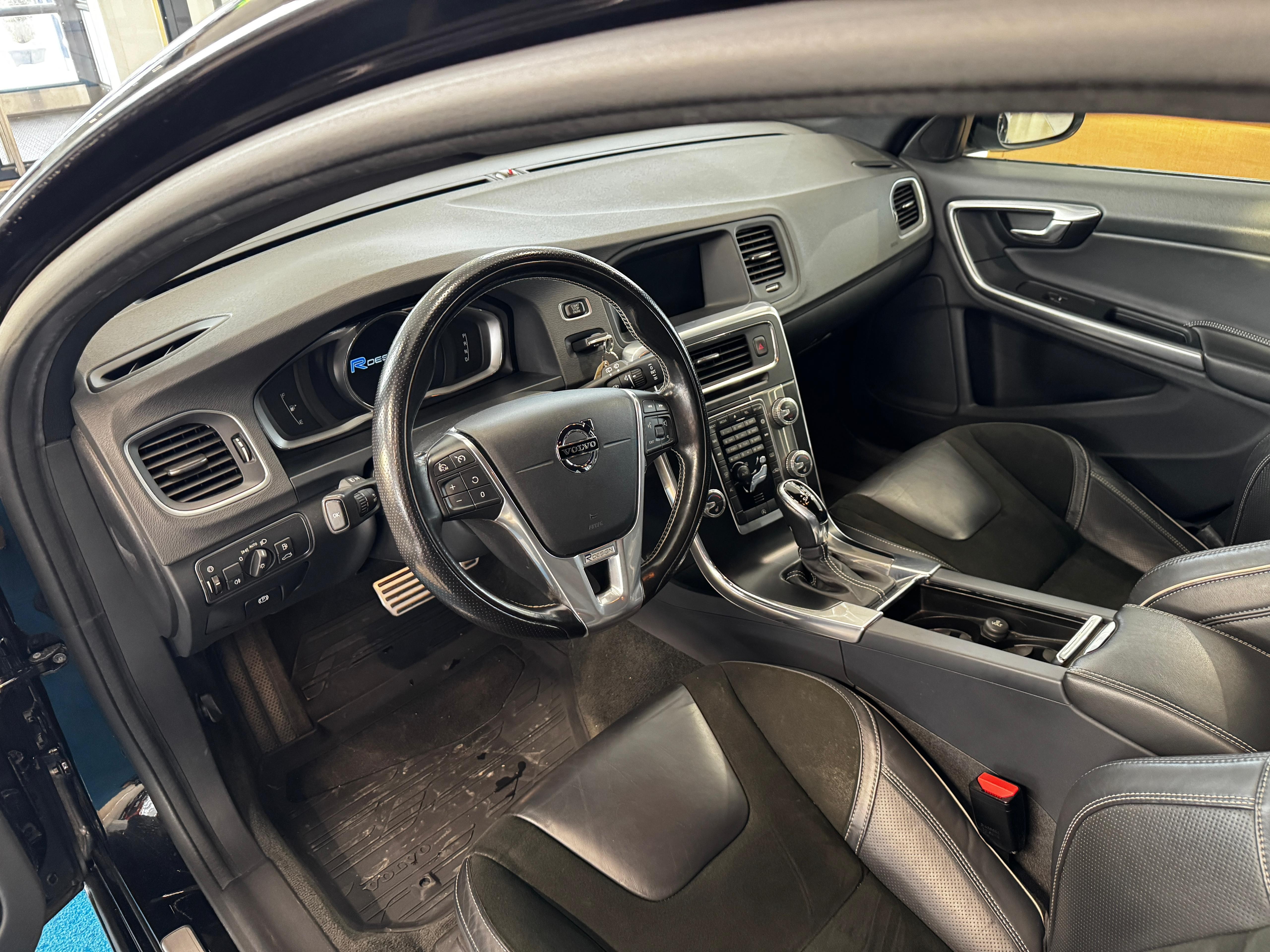 Volvo V60 D3 R-DESIGN AUT