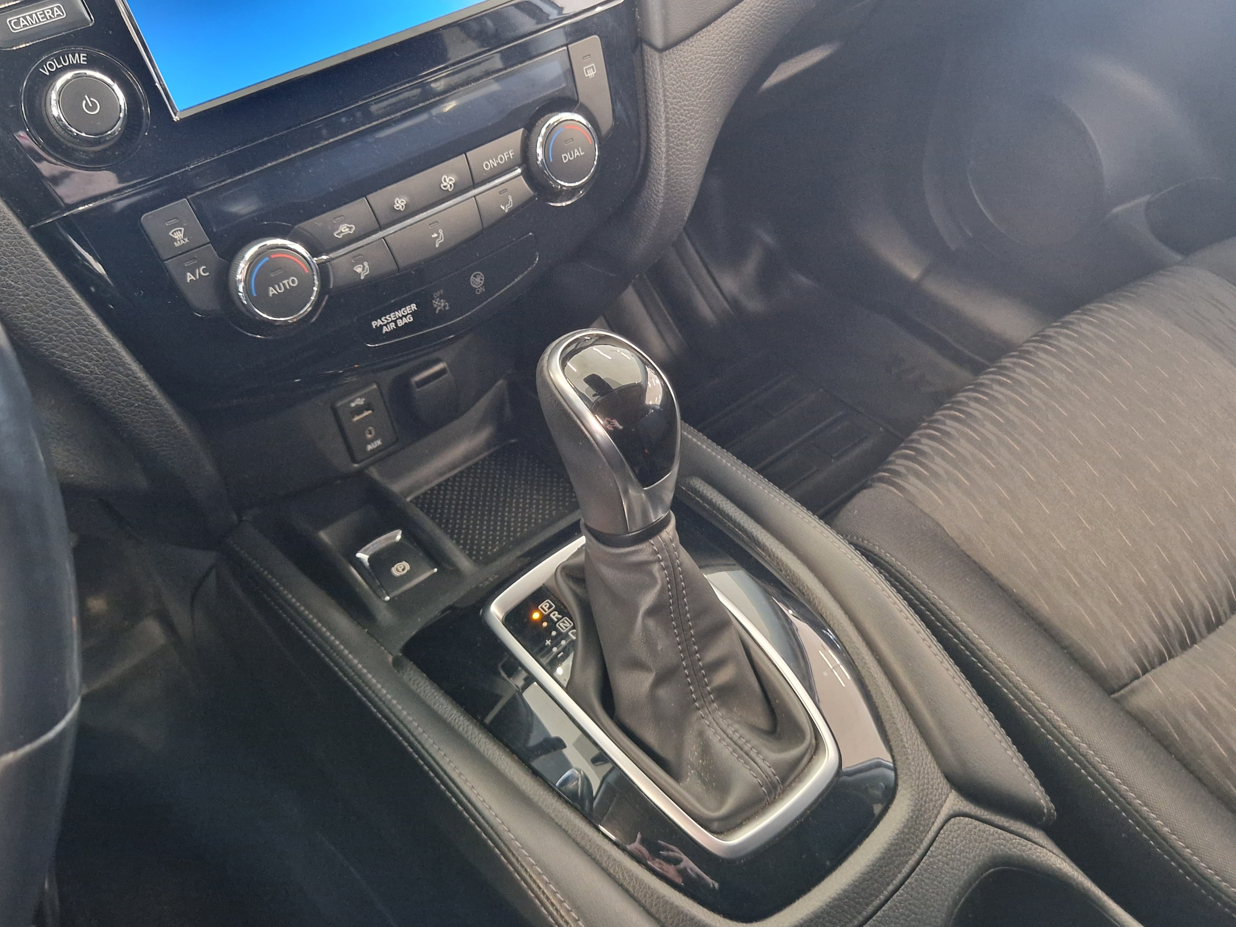 Nissan X-TRAIL DIG-T 160 ACENTA 2WD DCT TAKUU 12KK/20TKM