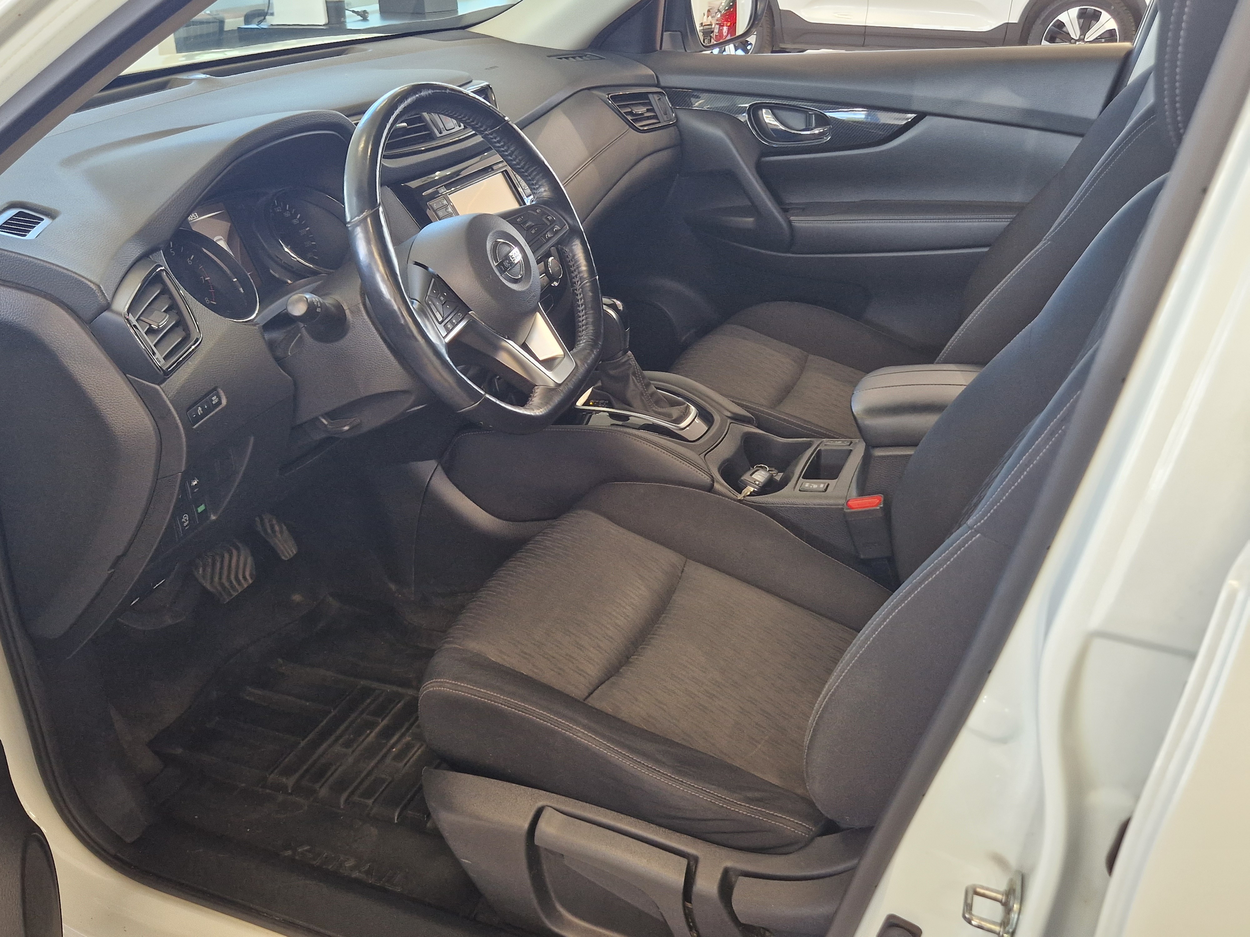 Nissan X-TRAIL DIG-T 160 ACENTA 2WD DCT TAKUU 12KK/20TKM