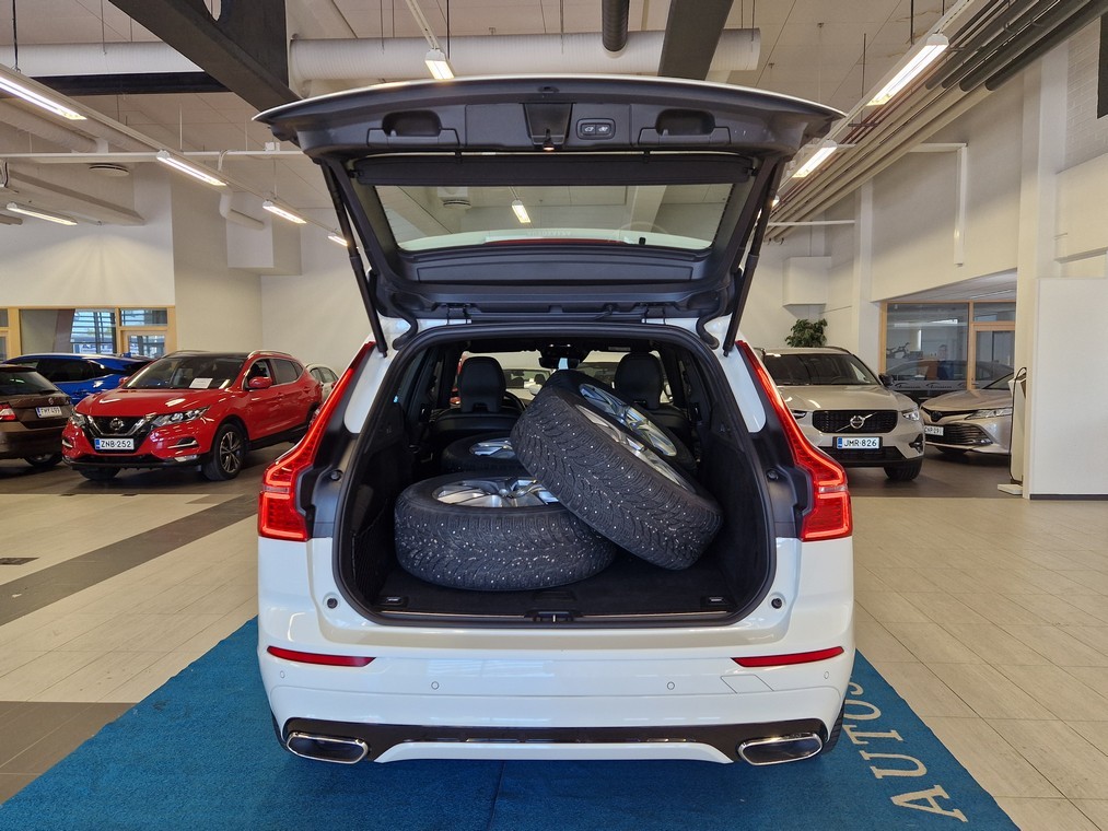 Volvo XC60 T8 TWE AWD R-DESIGN TAKUU 24KK/40TKM