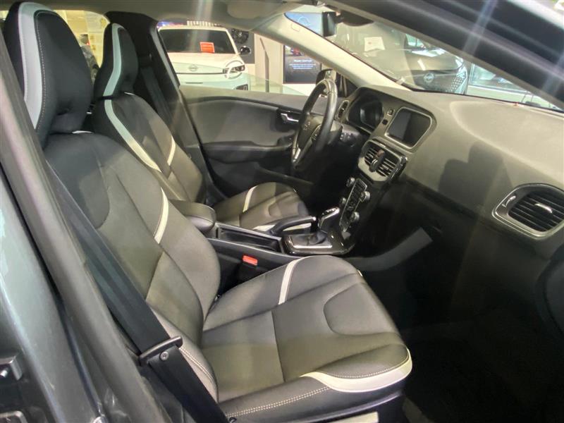 Volvo V40 D2 BUSINESS DYNAMIC EDITION AUT