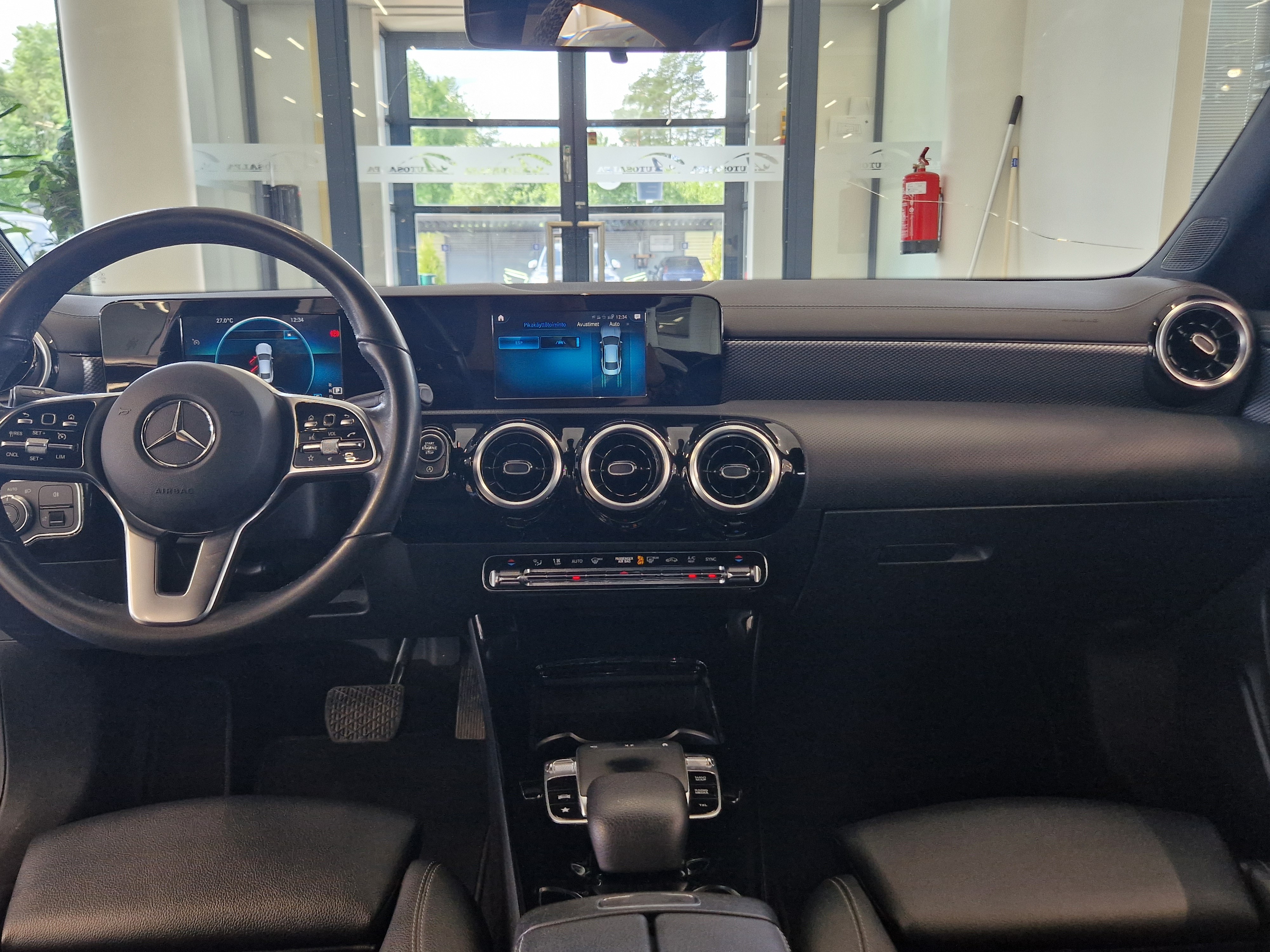 Mercedes-benz CLA 180 A BUSINESS PROGRESSIVE