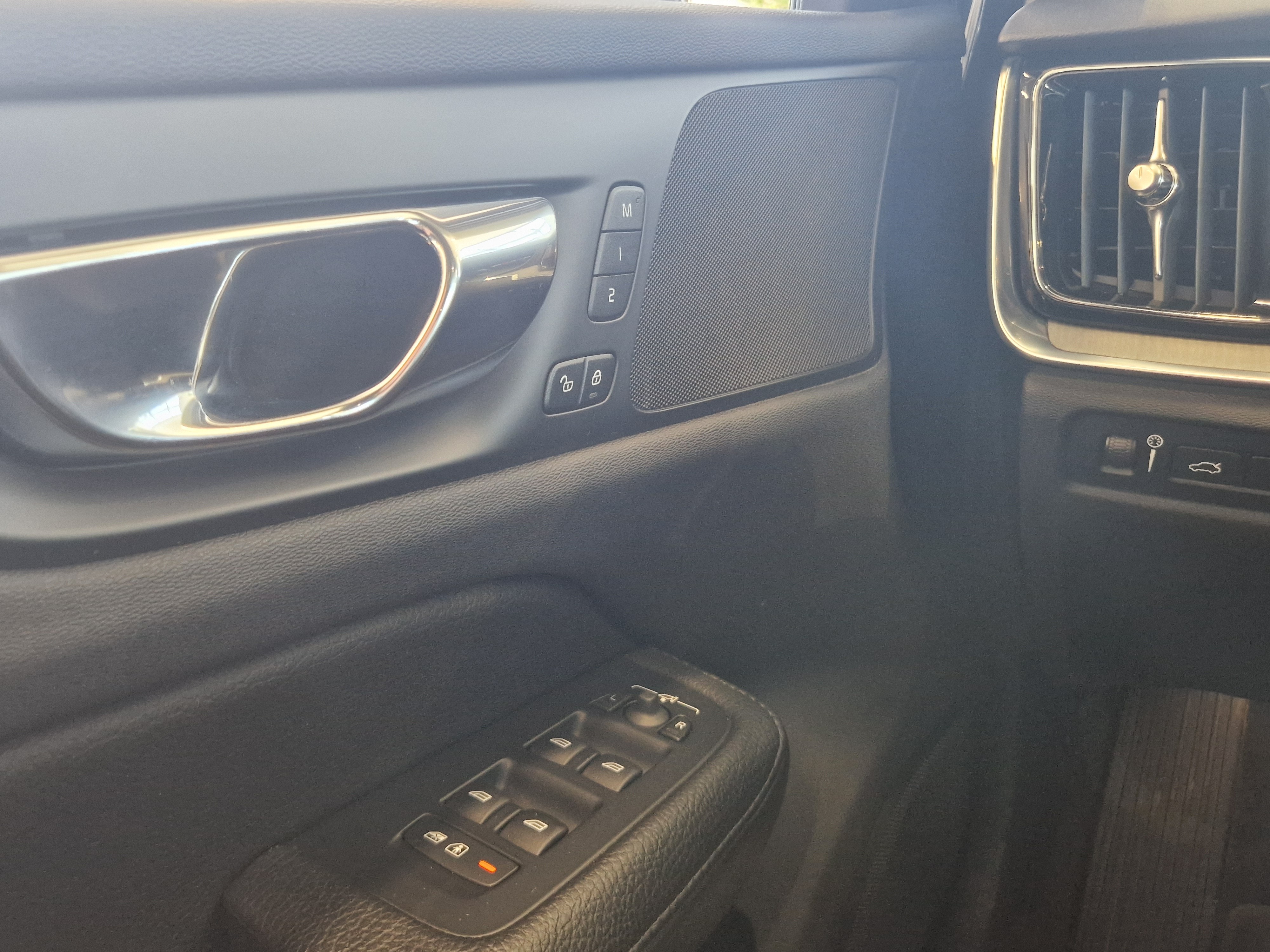 Volvo V60 T8 TWE AWD INSCRIPTION TAKUU 12KK/20TKM