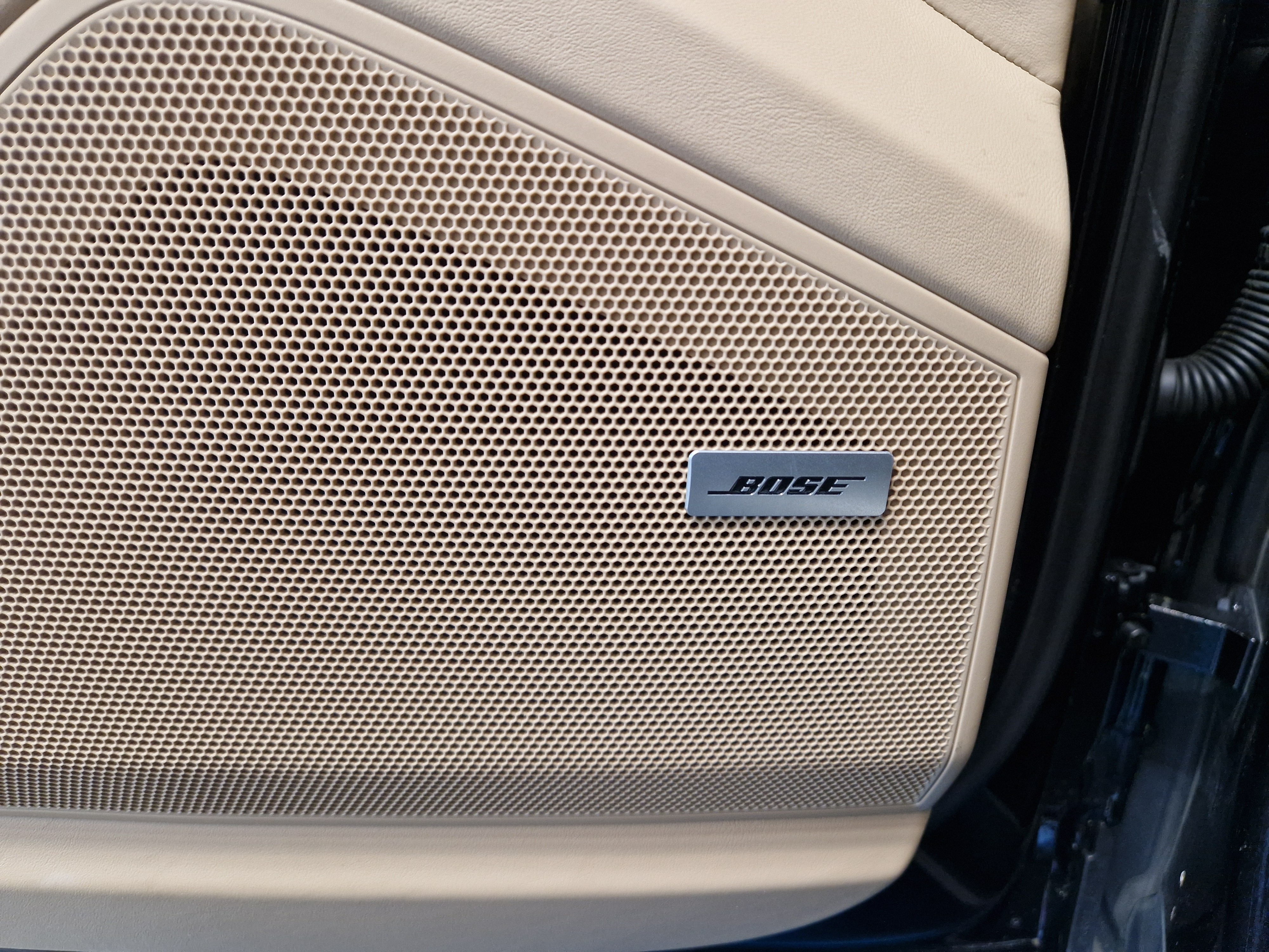 Porsche CAYENNE E-HYBRID ADVANTAGE PACKAGE