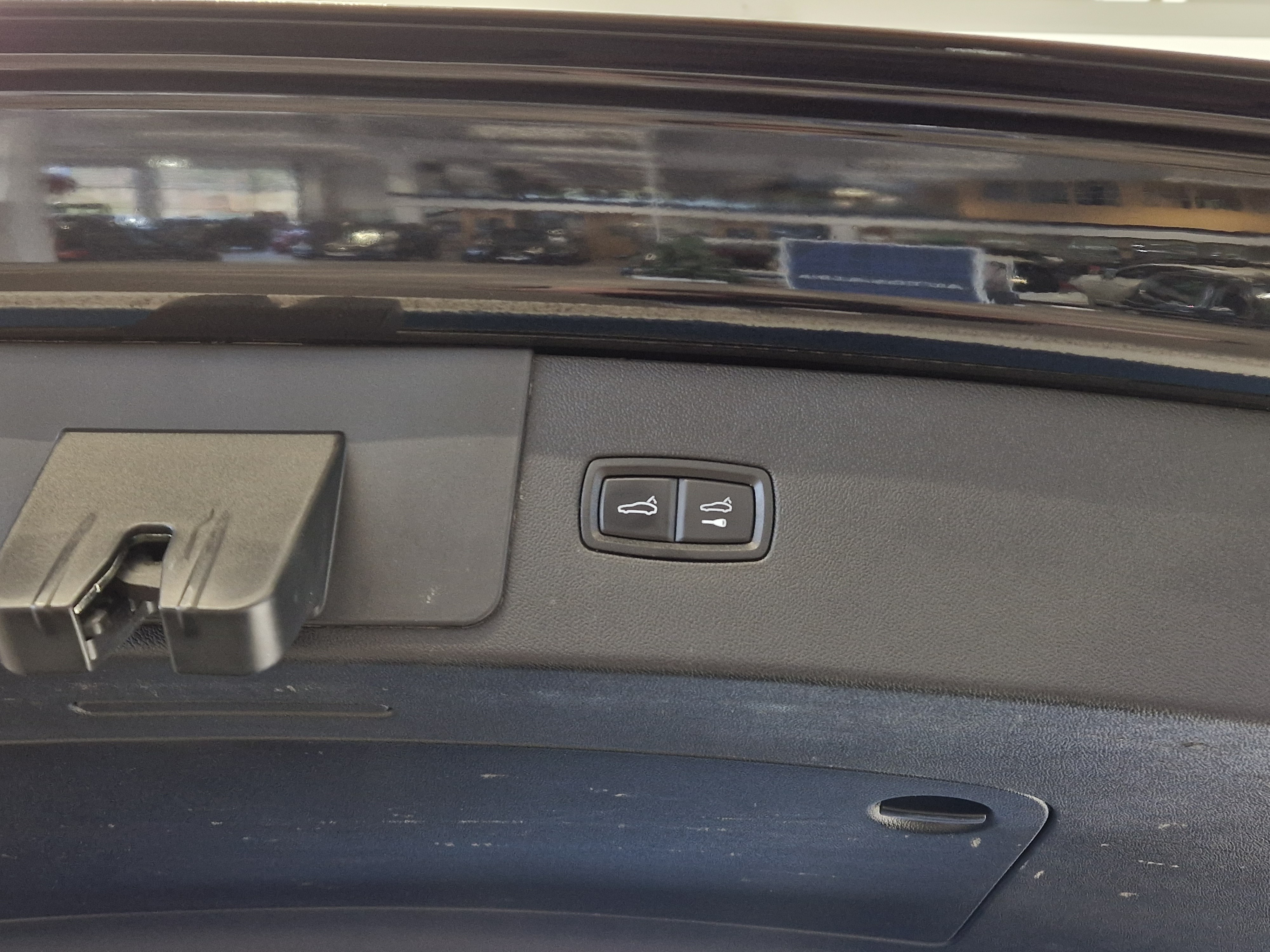 Porsche CAYENNE E-HYBRID ADVANTAGE PACKAGE