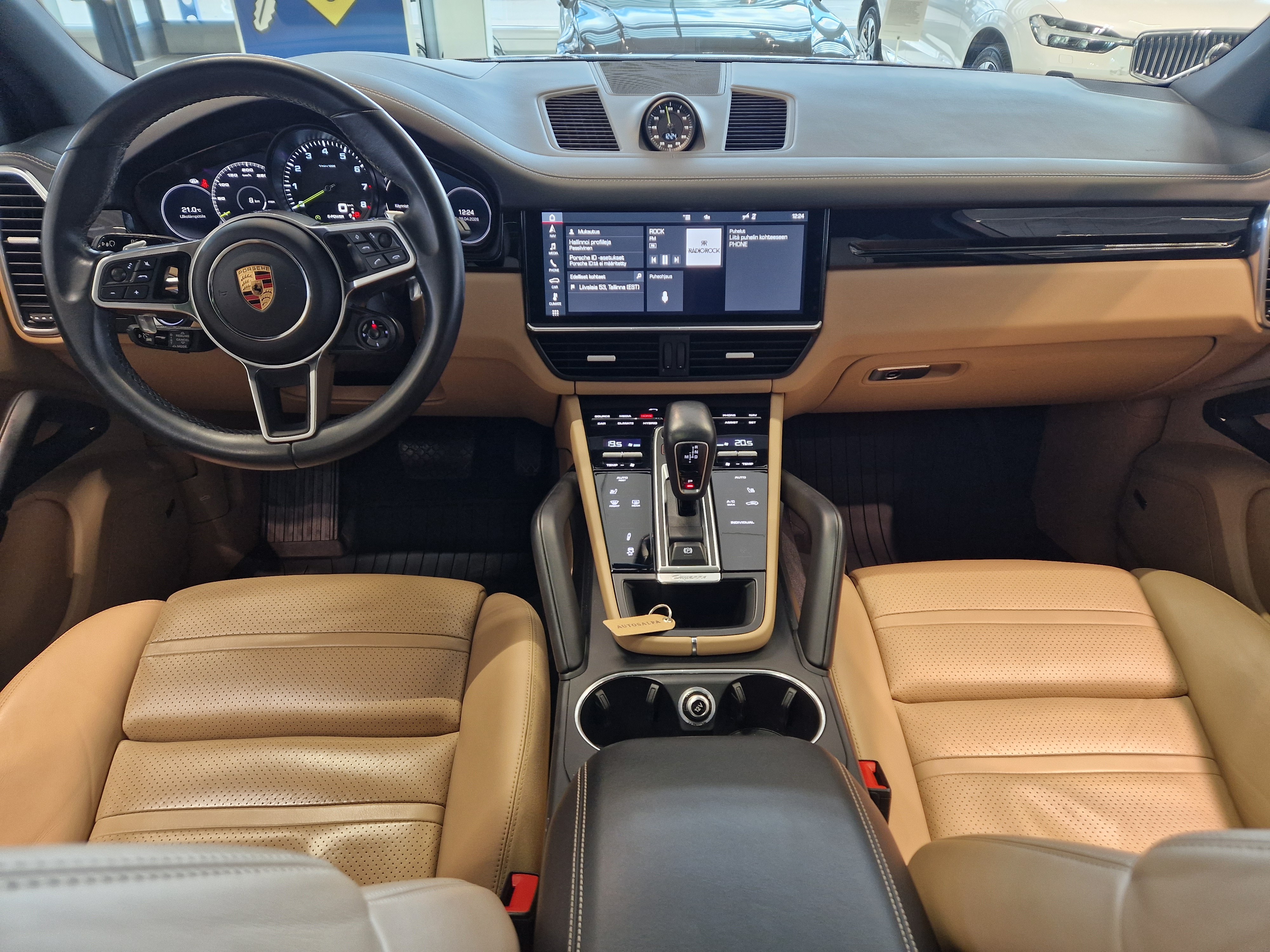 Porsche CAYENNE E-HYBRID ADVANTAGE PACKAGE