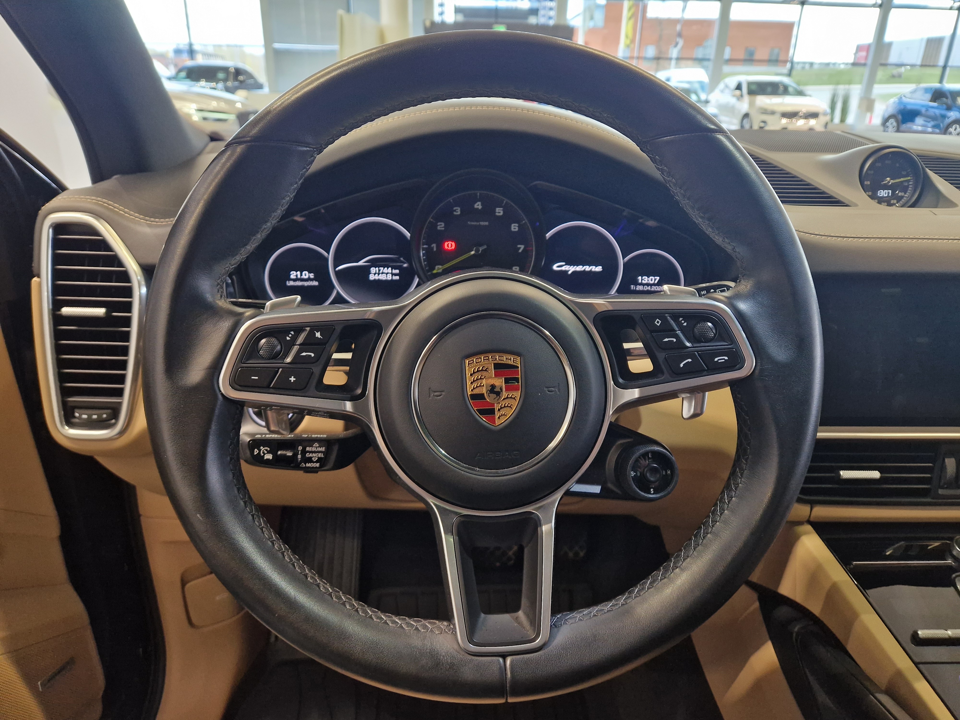 Porsche CAYENNE E-HYBRID ADVANTAGE PACKAGE