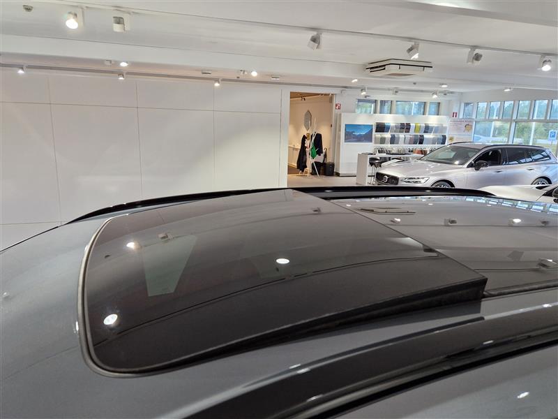 Volvo XC60 T8 TWE AWD R-DESIGN TAKUU 12KK/20TKM