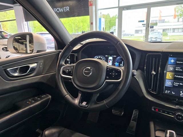 Volvo XC60 T8 AWD R-DESIGN AUT. TAKUU 12KK/20TKM
