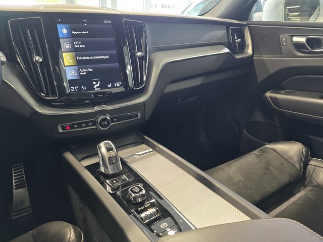 Volvo XC60 T8 AWD R-DESIGN AUT. TAKUU 12KK/20TKM