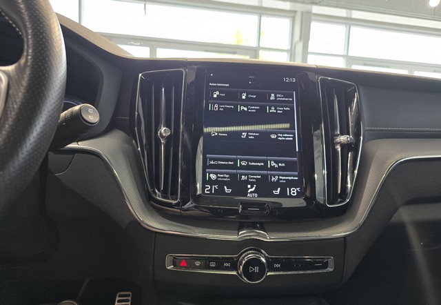 Volvo XC60 T8 AWD R-DESIGN AUT. TAKUU 12KK/20TKM