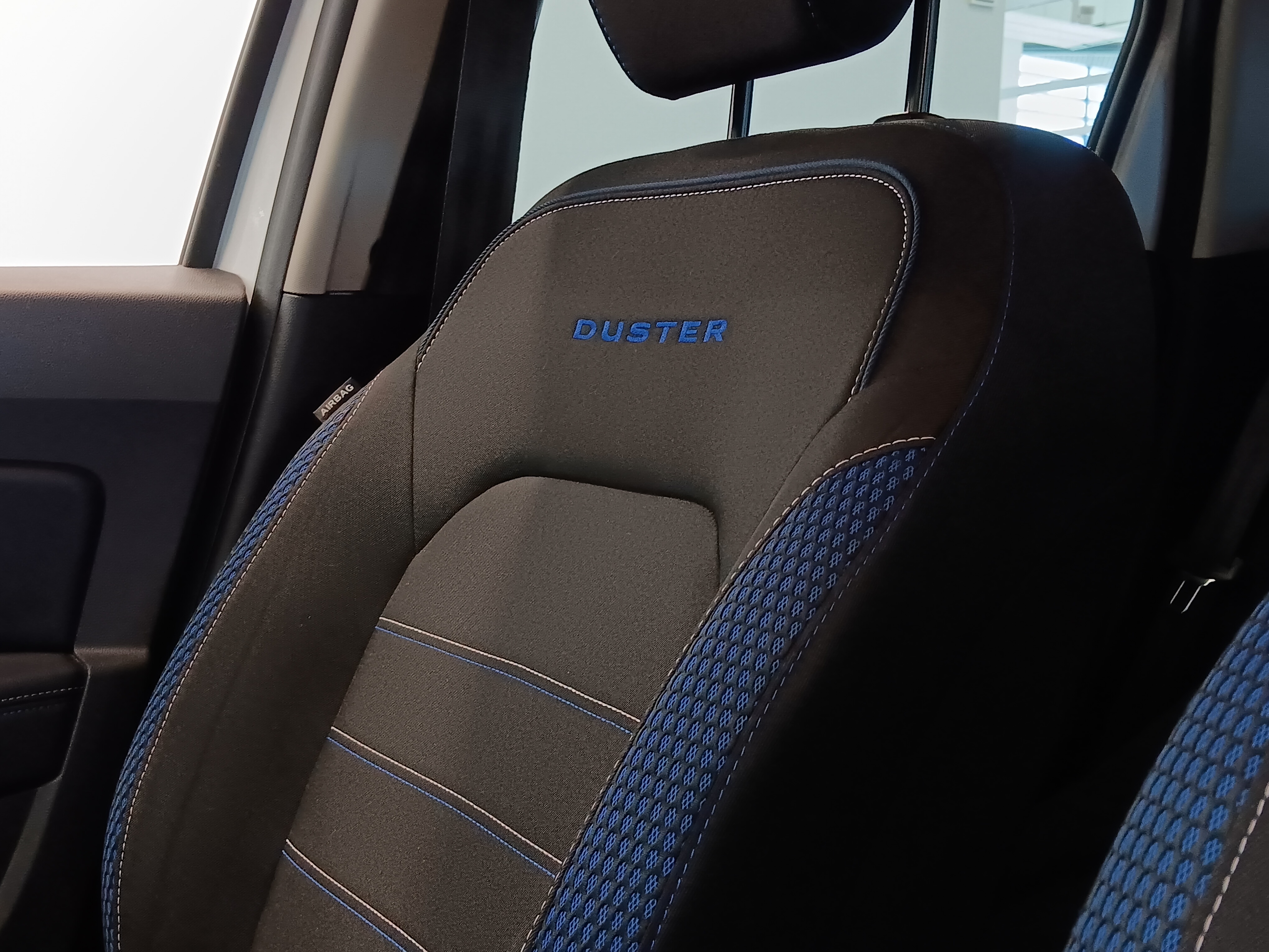 Dacia DUSTER 10 TCE 150 4X4 TAKUU 12KK/20TKM