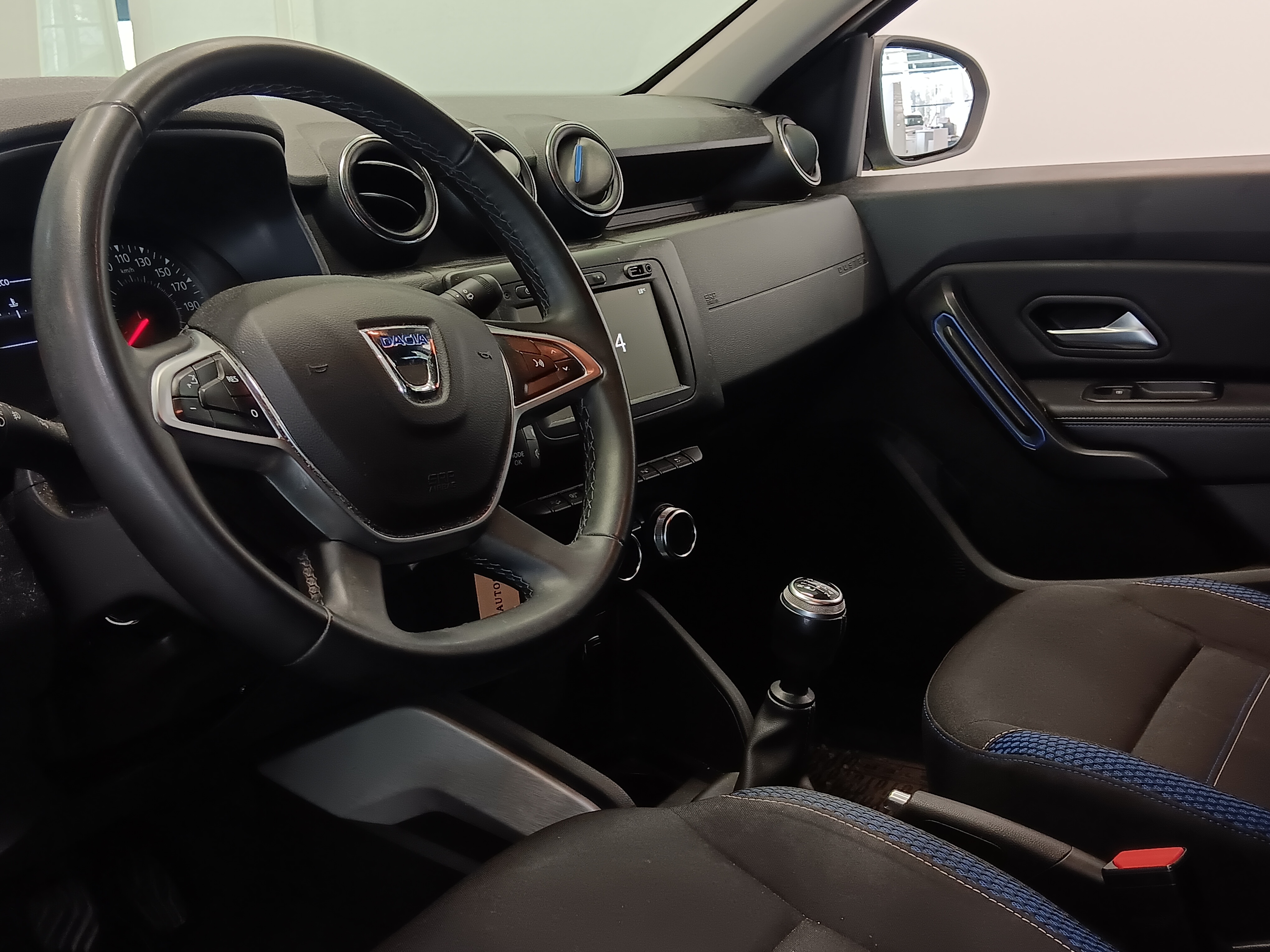 Dacia DUSTER 10 TCE 150 4X4 TAKUU 12KK/20TKM