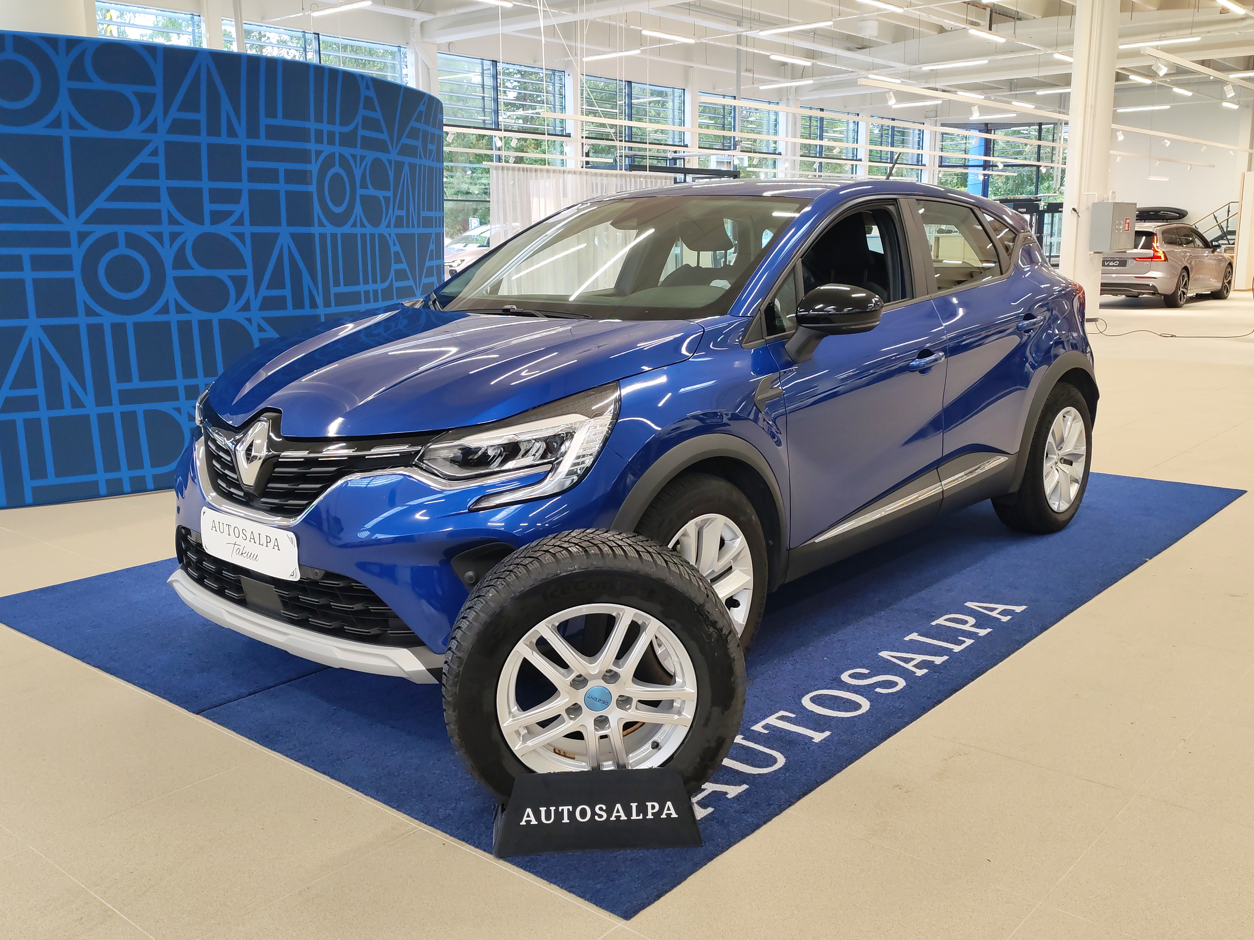 Renault Captur TCe 90 Zen 2021, photo 2/18