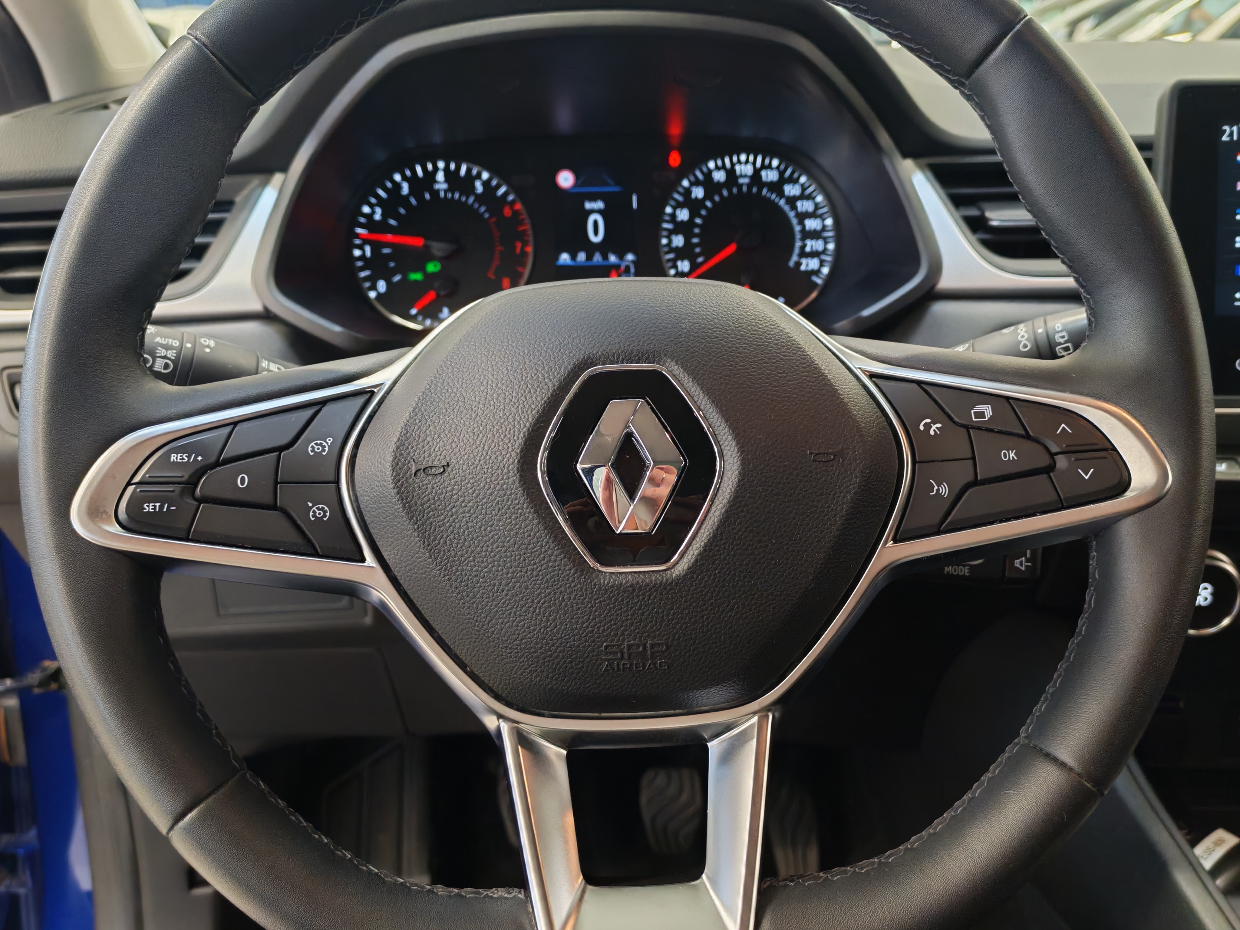 Renault Captur TCe 90 Zen 2021, photo 6/18