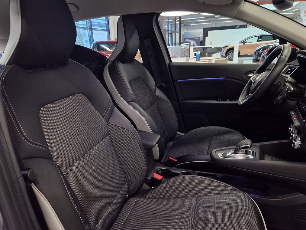 Renault CAPTUR TCE 140 EDC7-AUT INTENS TAKUU 24KK/40TKM