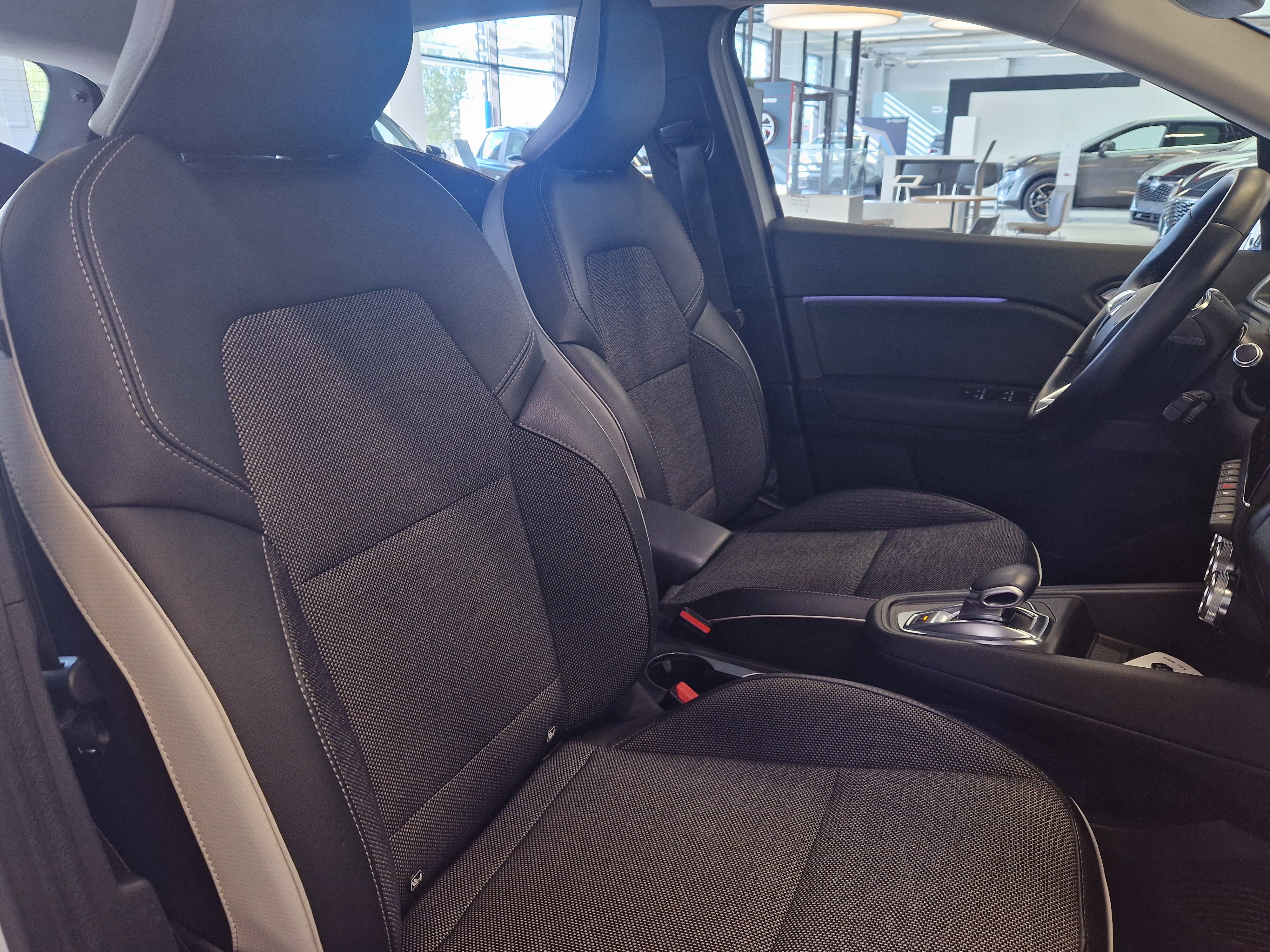 Renault CAPTUR E-TECH PLUG-IN HYBRID INTENS TAKUU 12KK/20TKM