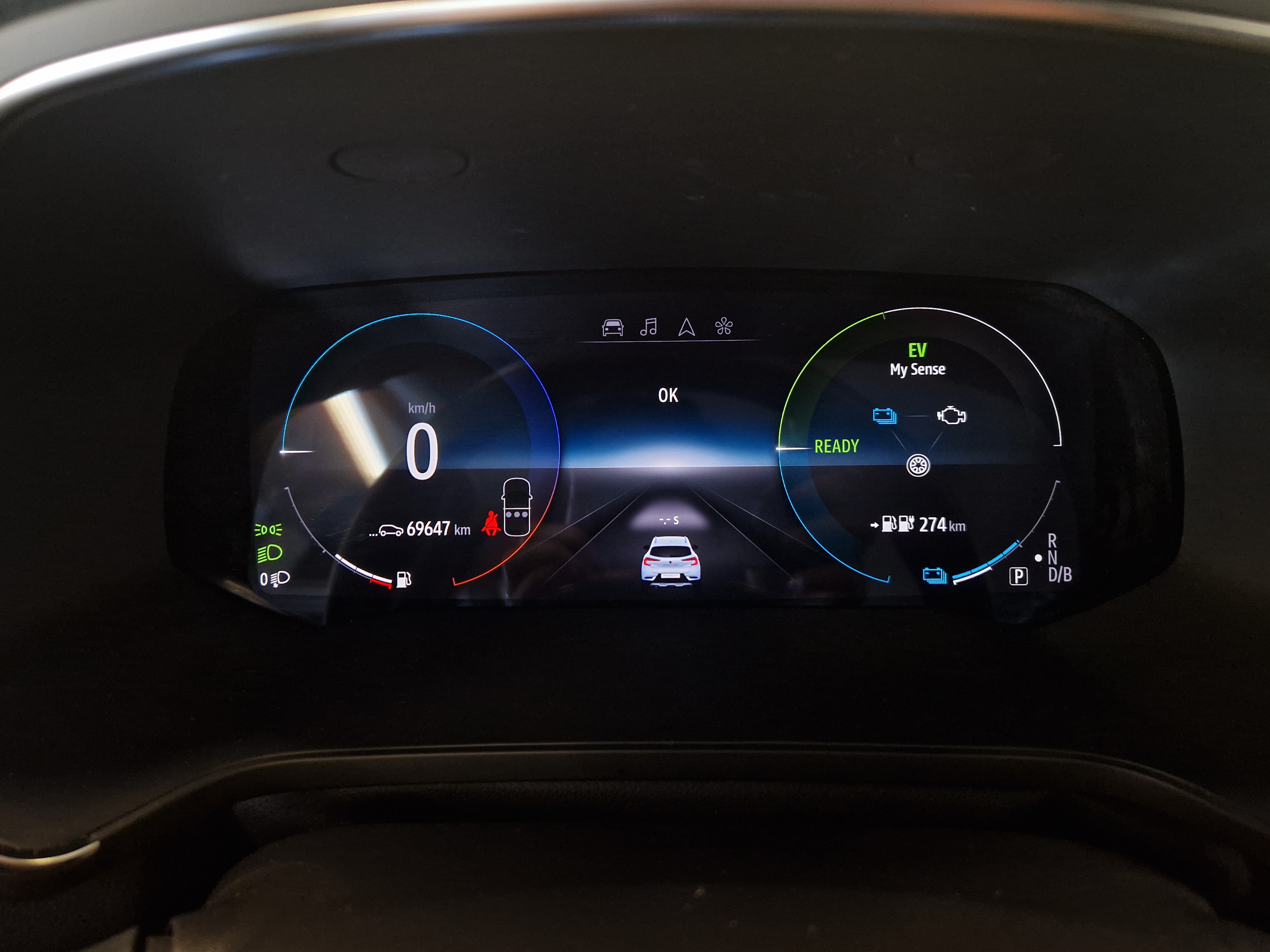 Renault CAPTUR E-TECH PLUG-IN HYBRID INTENS TAKUU 12KK/20TKM