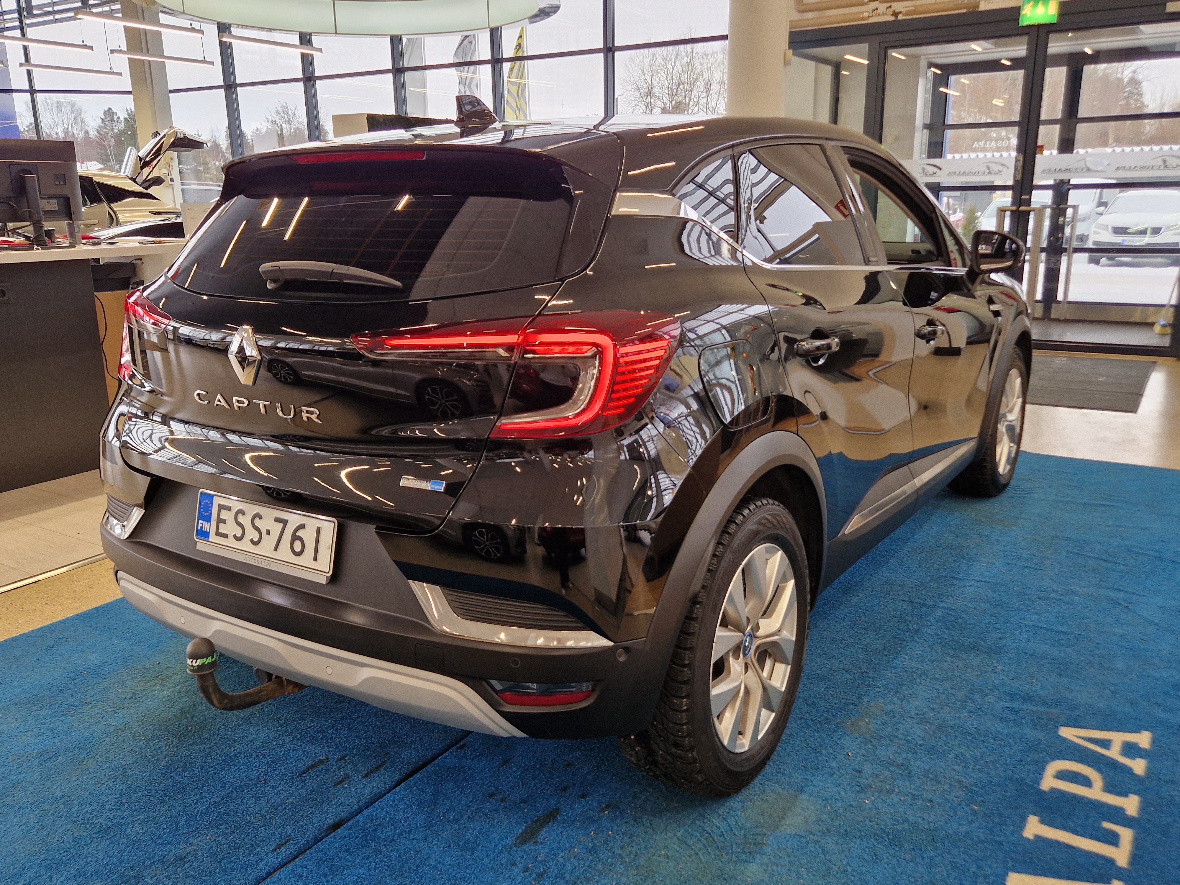 Renault CAPTUR E-TECH PLUG-IN HYBRID INTENS TAKUU 12KK/20TKM