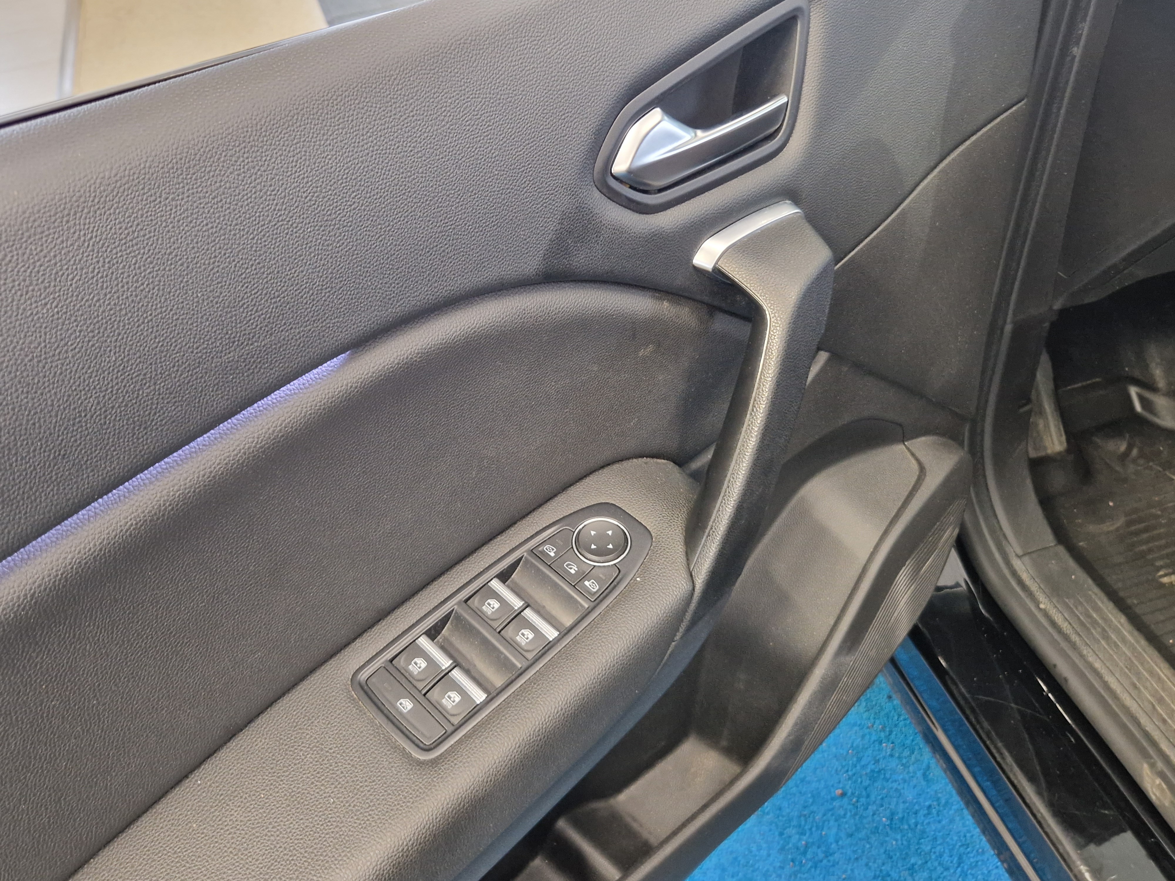 Renault CAPTUR E-TECH PLUG-IN HYBRID INTENS TAKUU 12KK/20TKM