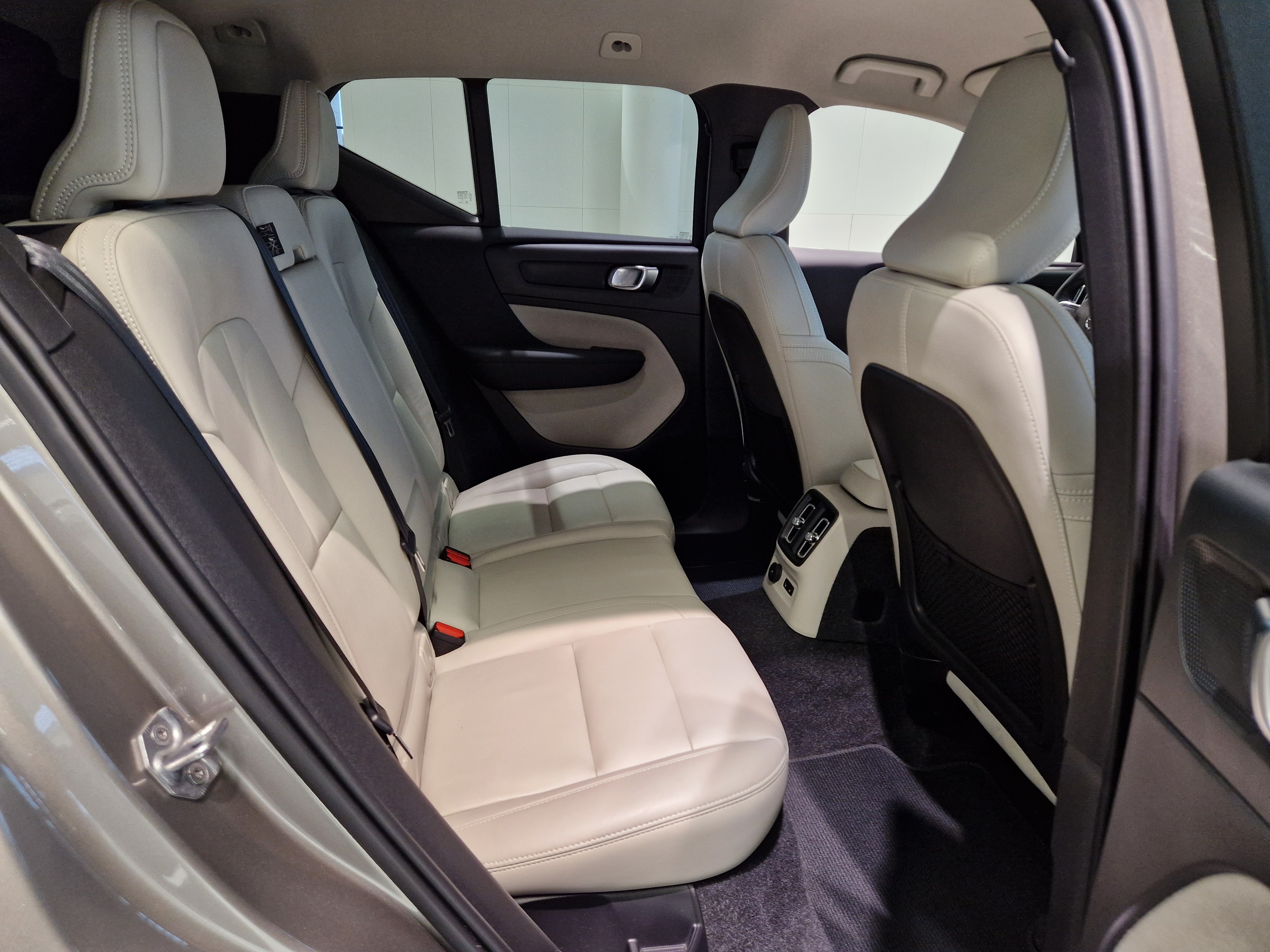 Volvo XC40 T5 TWE BUSINESS INSCRIPTION TAKUU 24KK/40TKM.