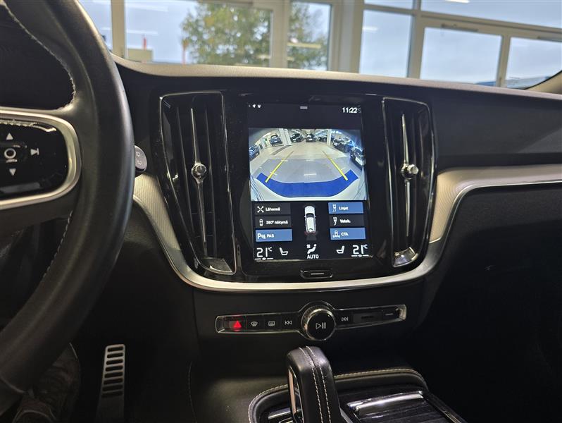 Volvo V60 T8 TWE AWD R-DESIGN AUT