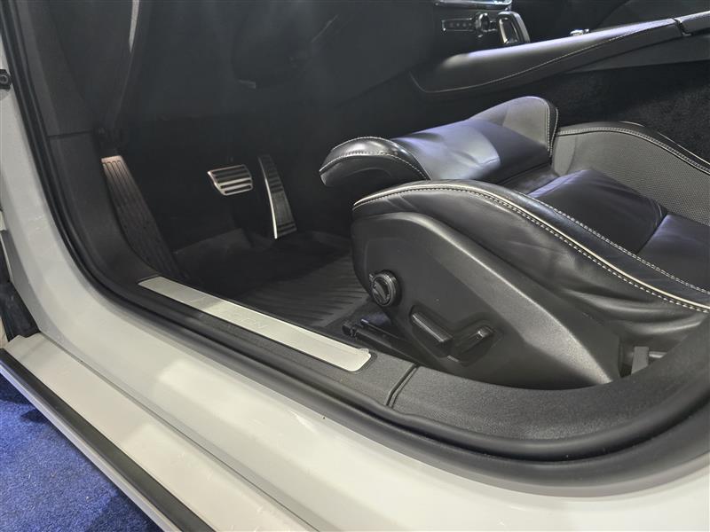 Volvo V60 T8 TWE AWD R-DESIGN AUT