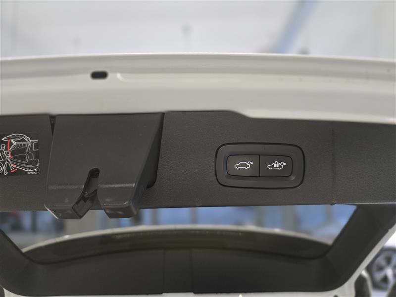 Volvo V60 T8 TWE AWD R-DESIGN AUT
