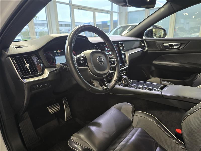 Volvo V60 T8 TWE AWD R-DESIGN AUT