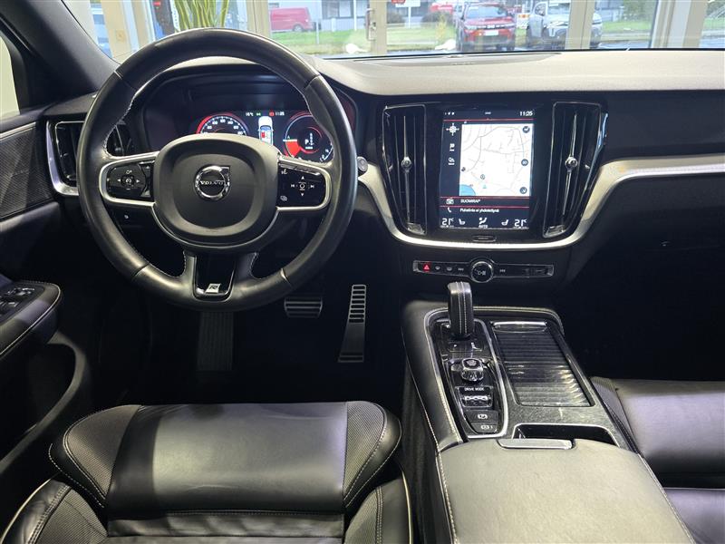 Volvo V60 T8 TWE AWD R-DESIGN AUT