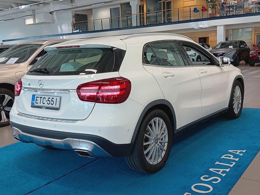 Mercedes-benz GLA 180 A