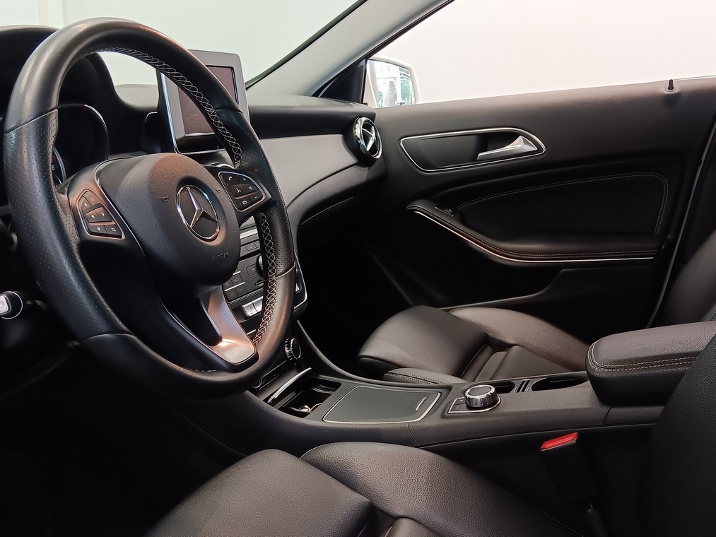 Mercedes-benz GLA 180 A