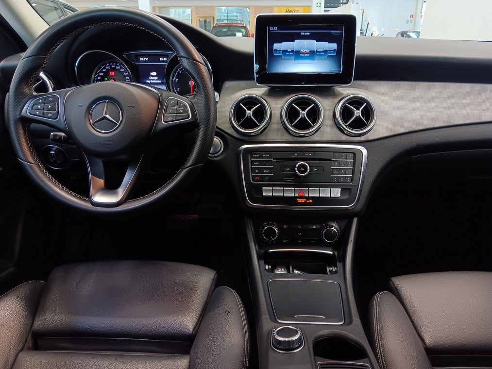 Mercedes-benz GLA 180 A