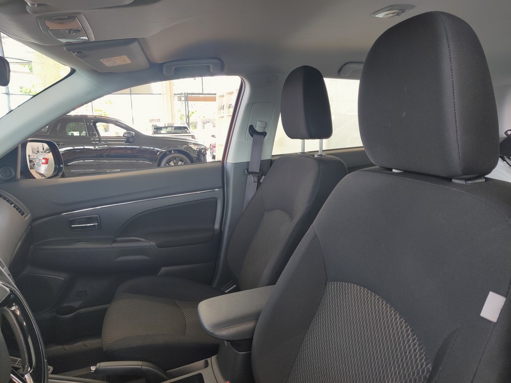 Mitsubishi ASX 2,0 MIVEC INVITE CVT 2WD