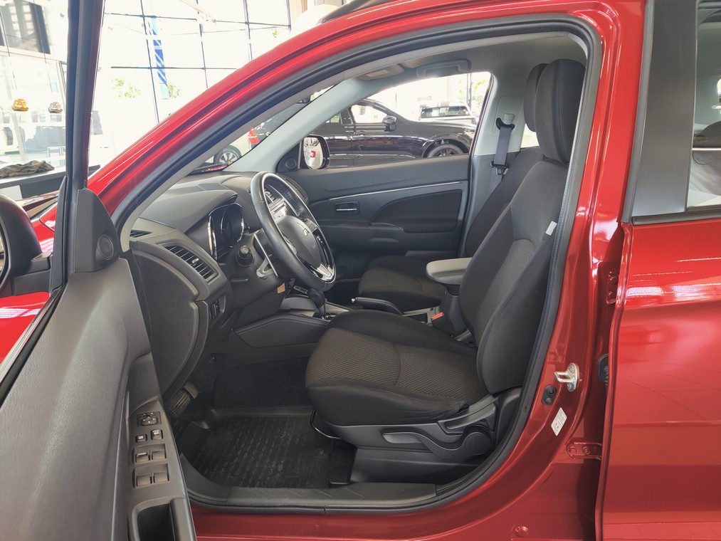 Mitsubishi ASX 2,0 MIVEC INVITE CVT 2WD