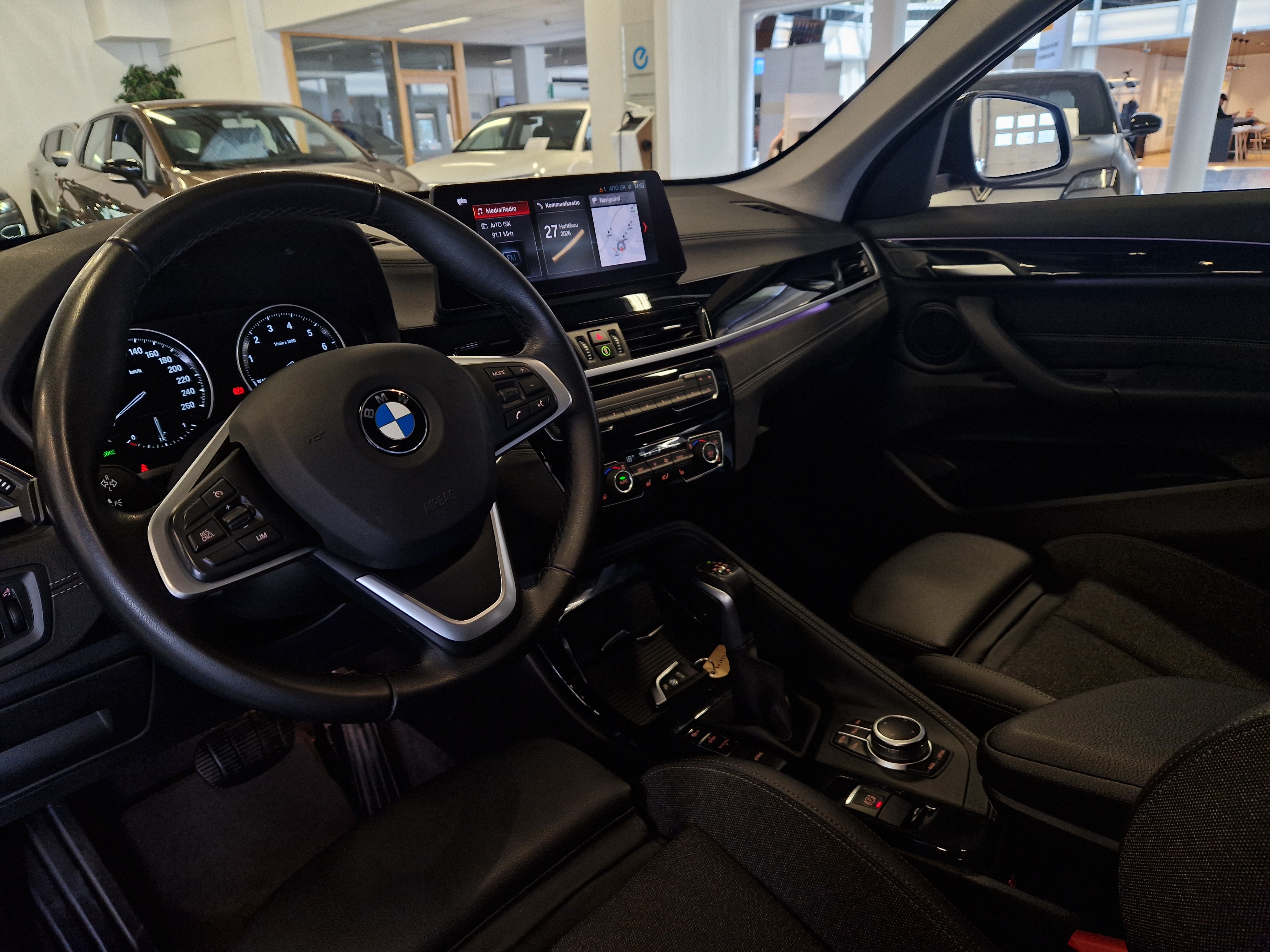 BMW X1 2021, kuva 7/15