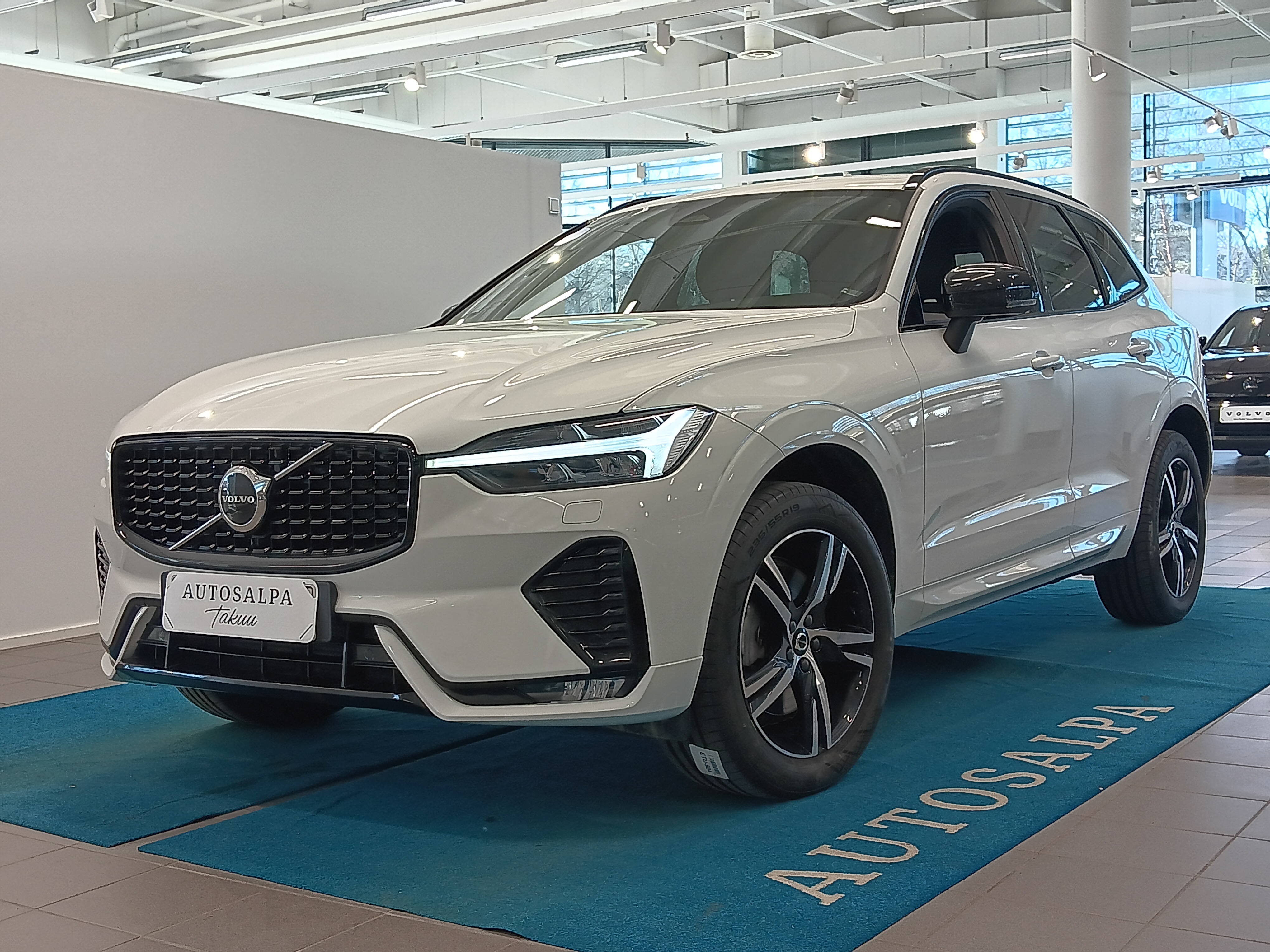 Volvo XC60 B4 AWD D-MHEV BUSINESS R-DESIGN EDITION AUT