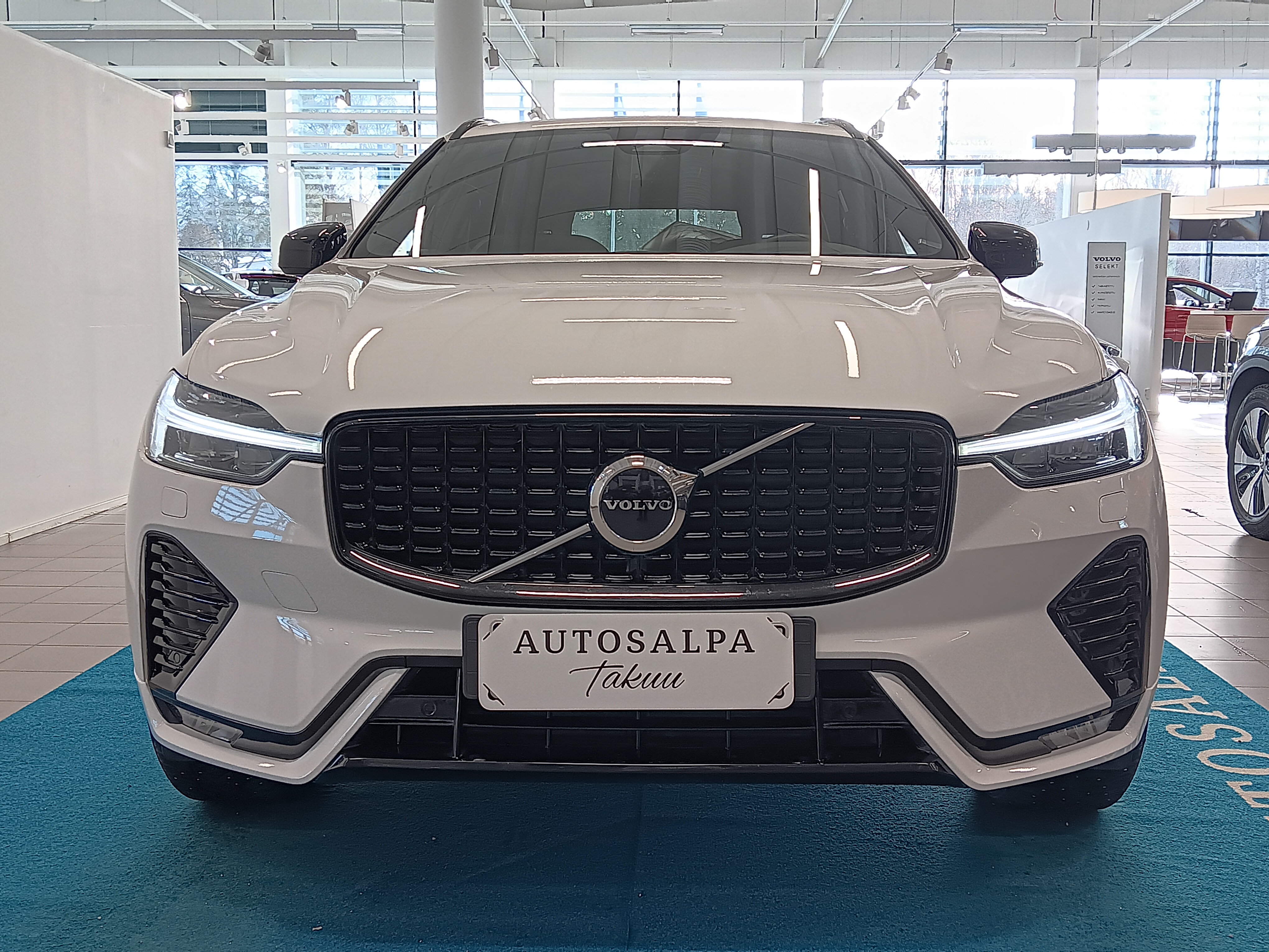 Volvo XC60 B4 AWD D-MHEV BUSINESS R-DESIGN EDITION AUT